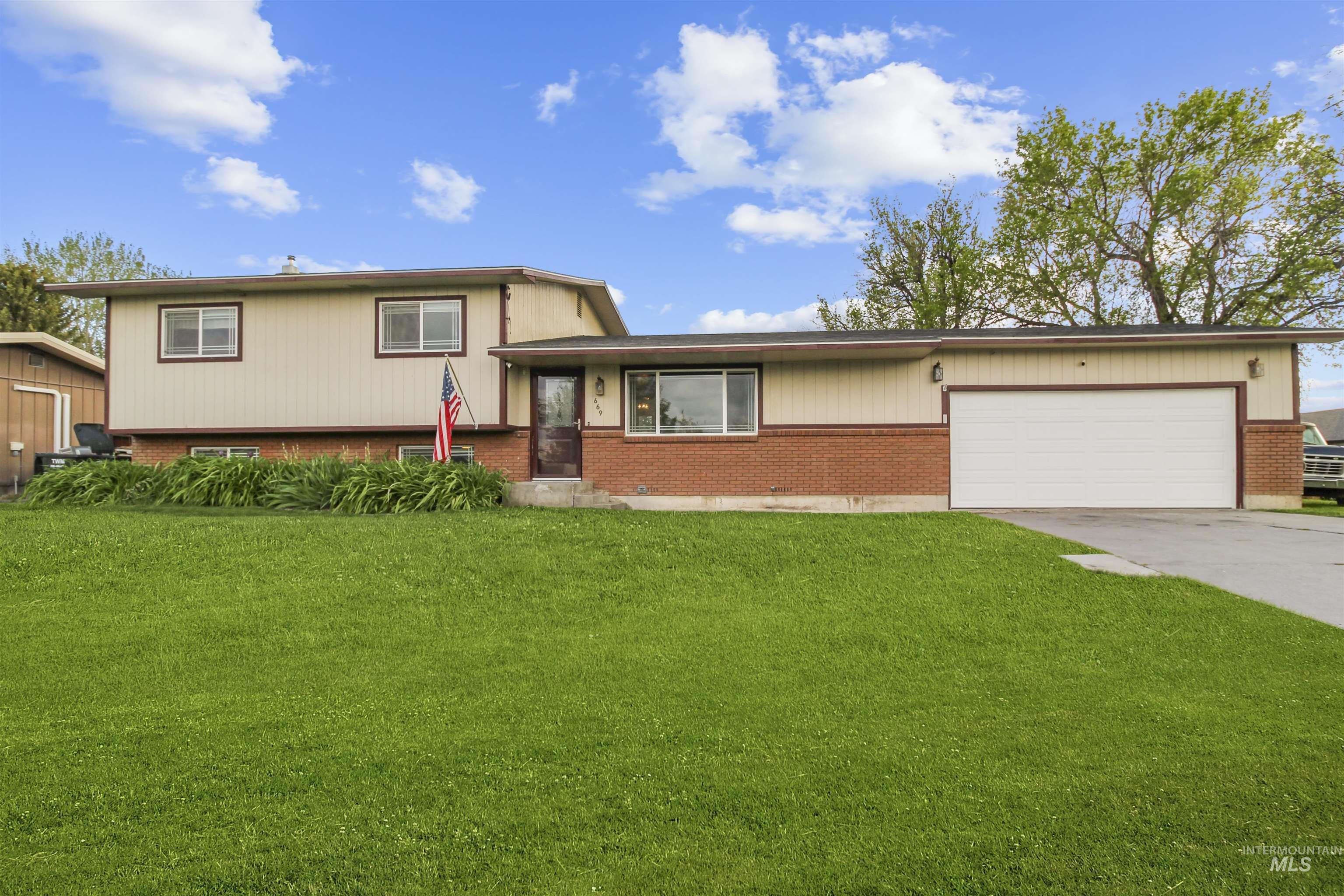 669 Primrose Dr, Paul ID 83347