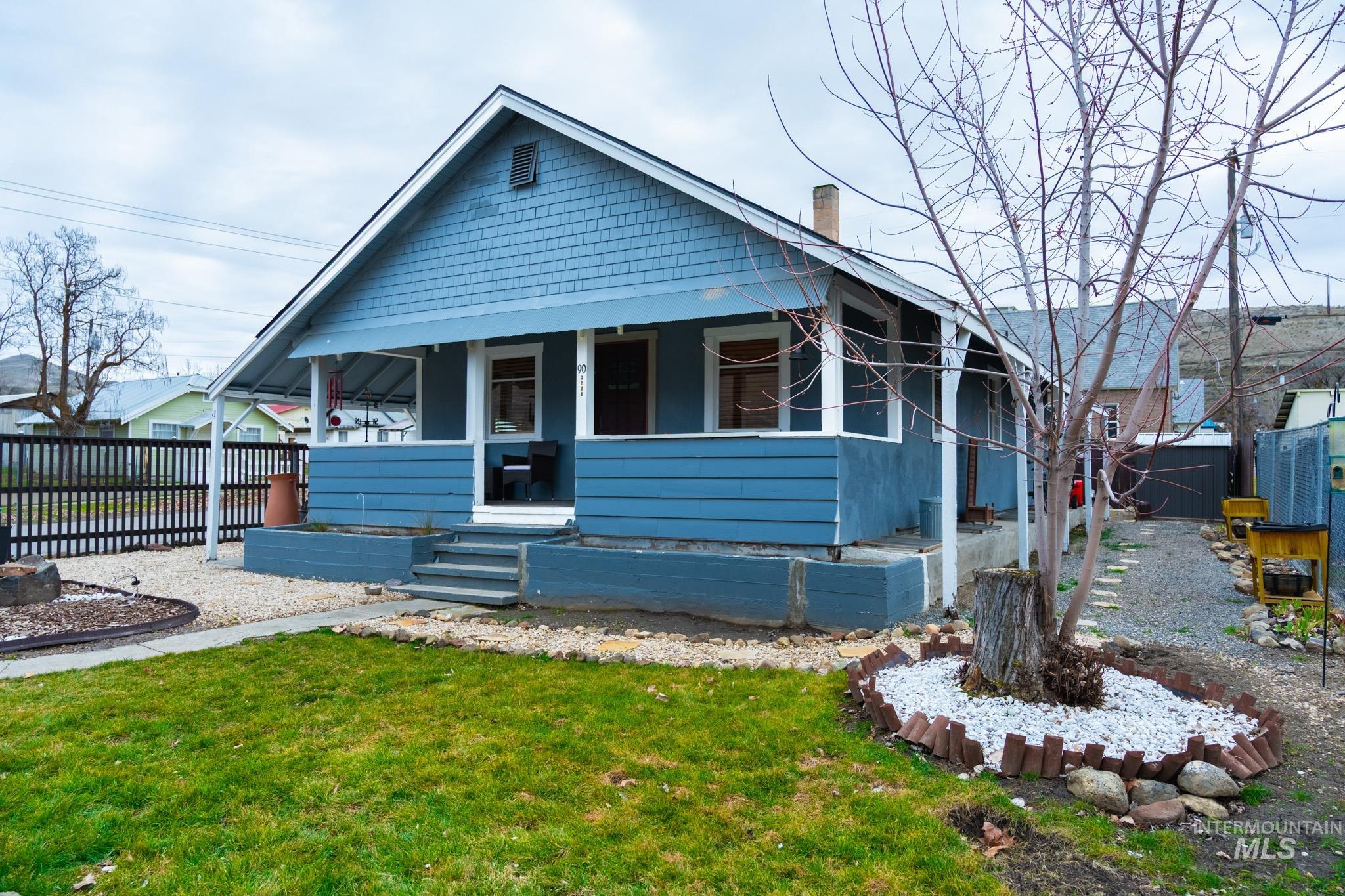 90 E Jefferson, Huntington OR 97907