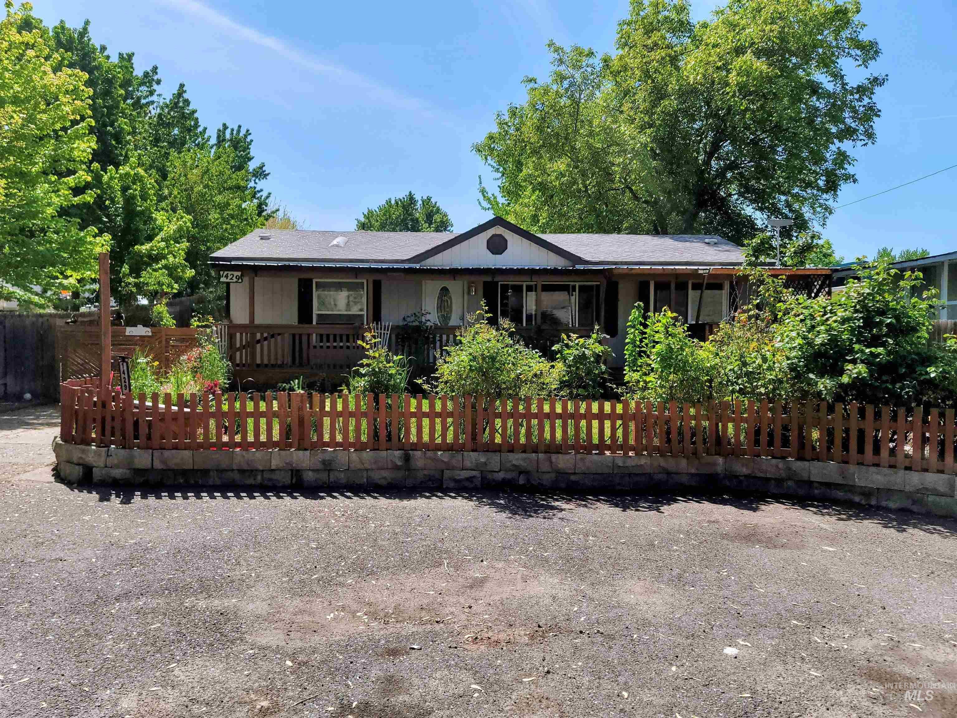 1429 Maple St., Clarkston WA 99403