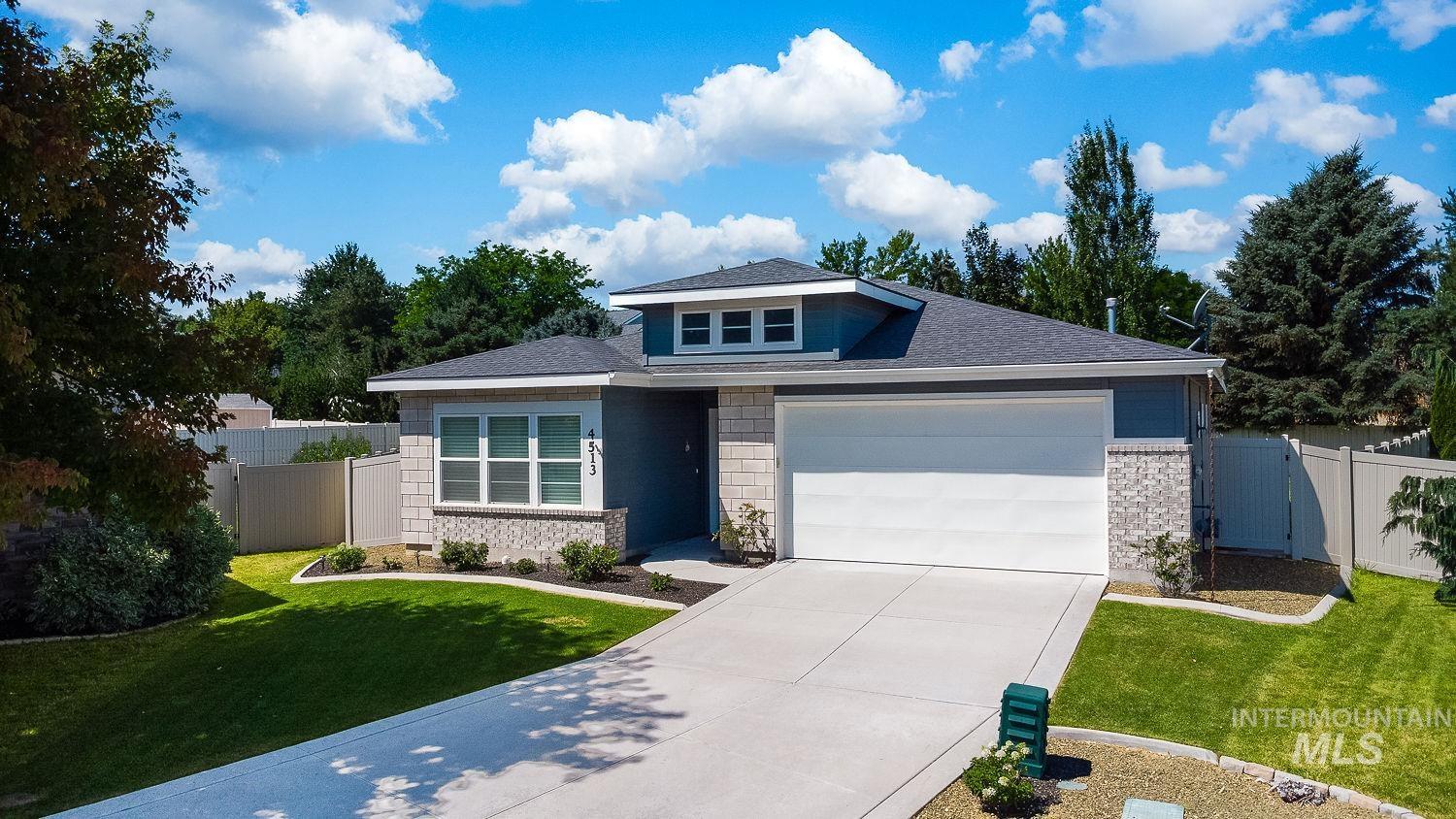 4513 S Dazzle Ave, Meridian ID 83642