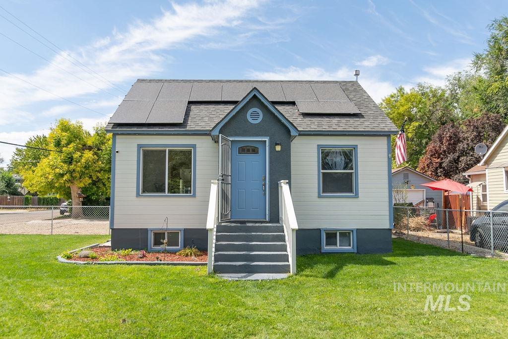 323 S Fern Street, Nampa ID 83686