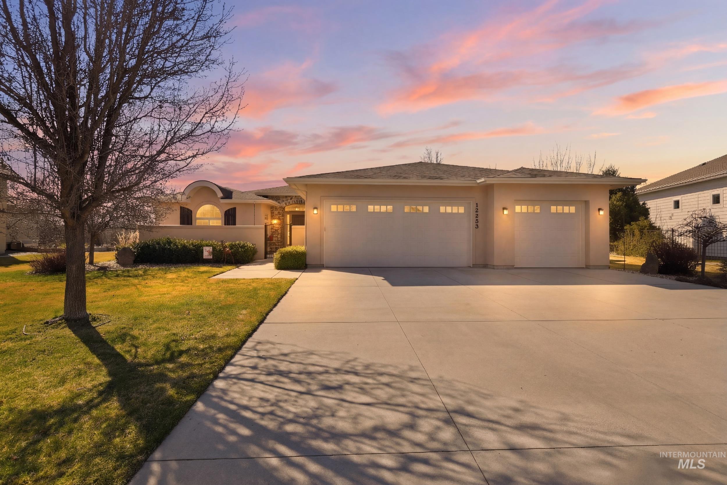 12259 W Seven Lakes Lane, Star ID 83669