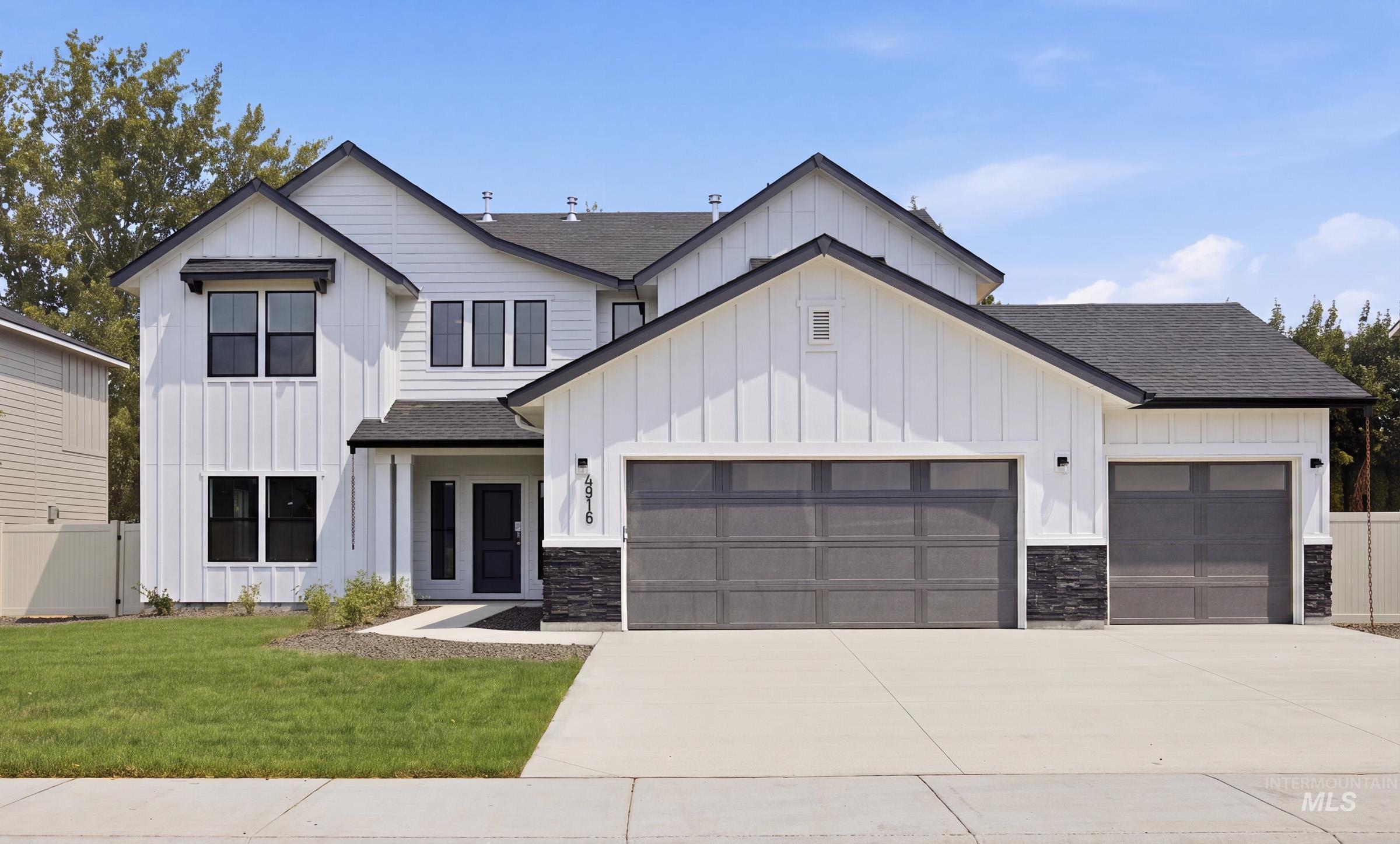 4916 S Bleachfield Ave, Meridian ID 83642