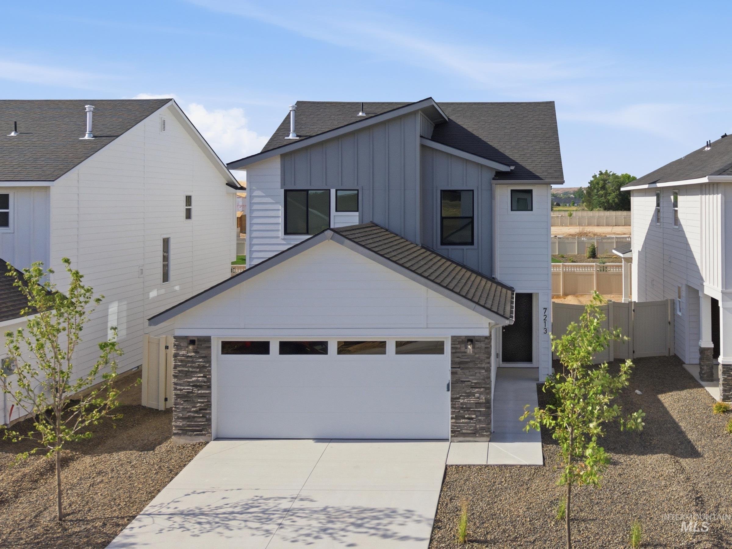 936 Thunderbolt Dr, Mountain Home ID 83647