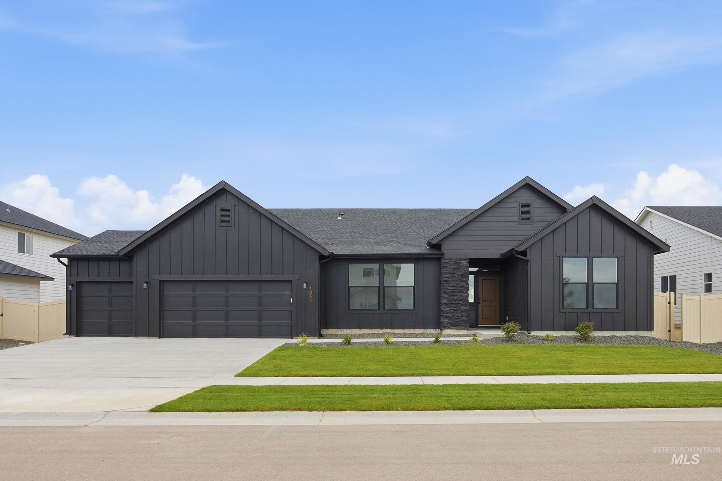 1064 W Cub River Dr, Meridian ID 83642