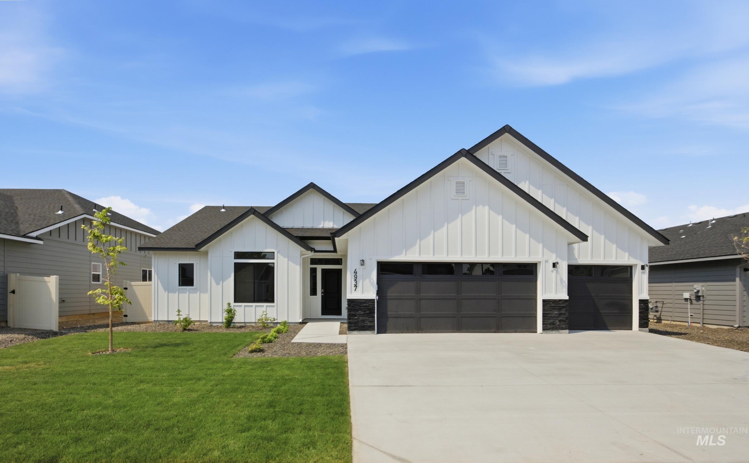 4937 S Bleachfield Ave, Meridian ID 83642