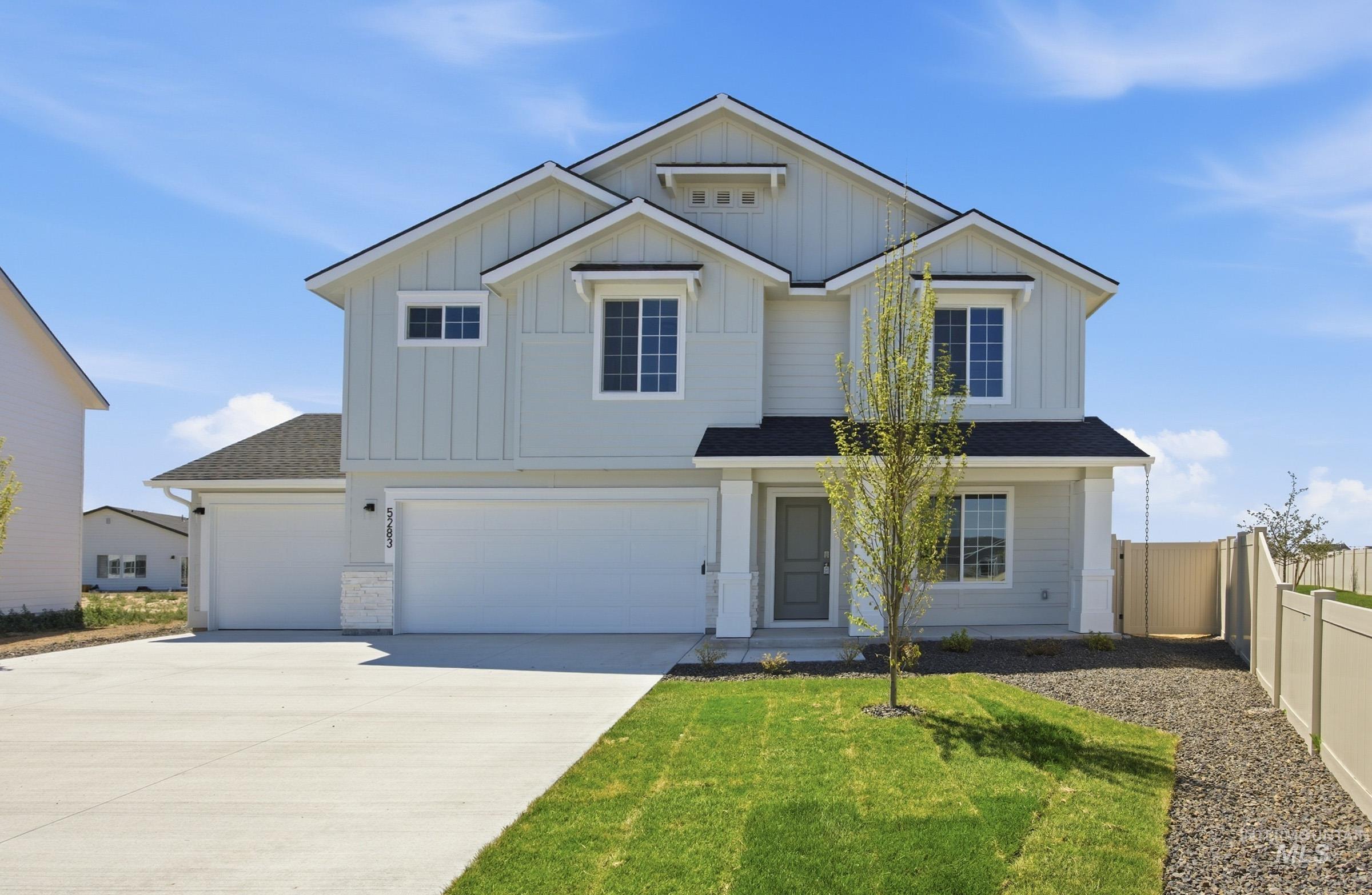 5283 E Phelps Lake Dr, Nampa ID 83687