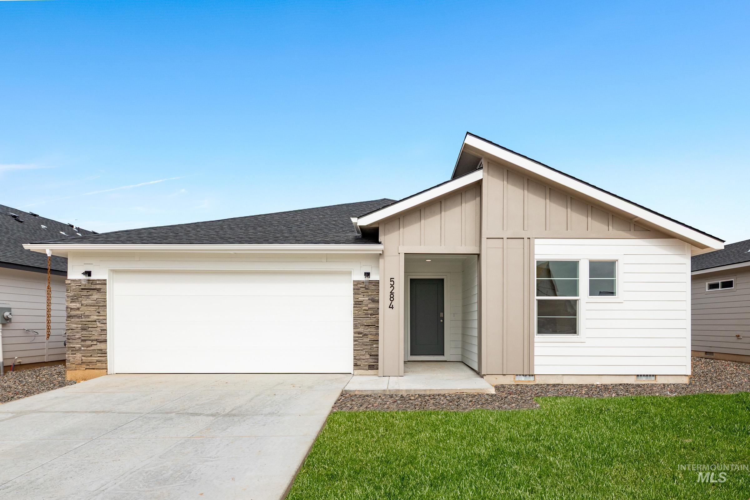 9422 W Blazing Star St, Nampa ID 83687