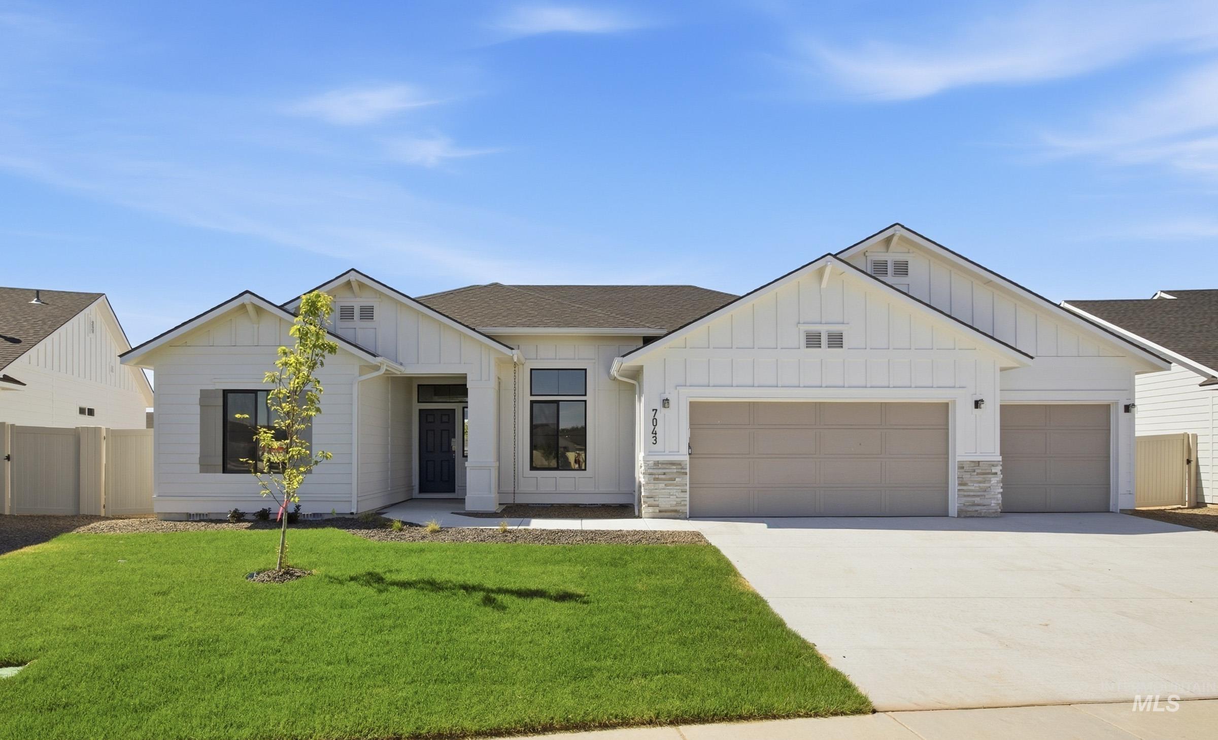 7043 E Marble Springs Dr, Nampa ID 83687