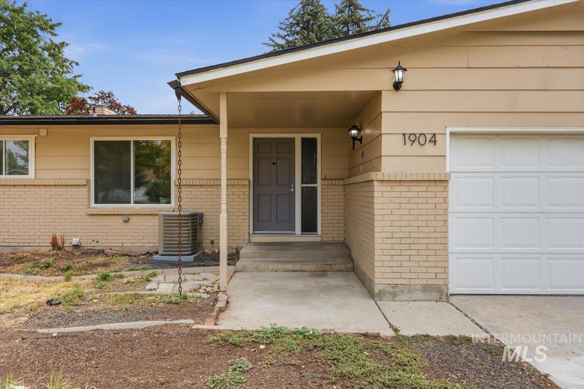 1904 NW 8th St, Meridian ID 83646