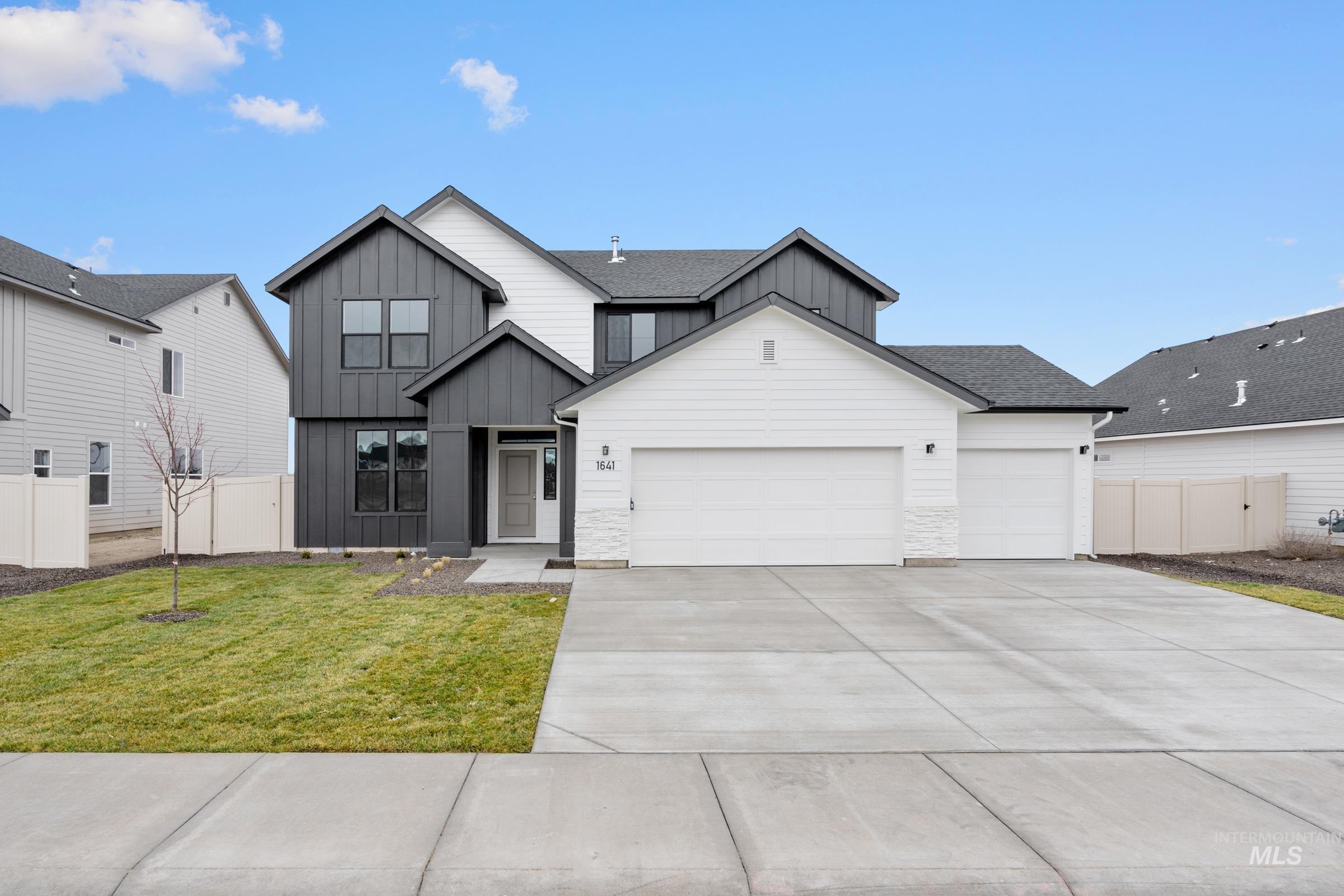 1641 Dyer St, Middleton ID 83644
