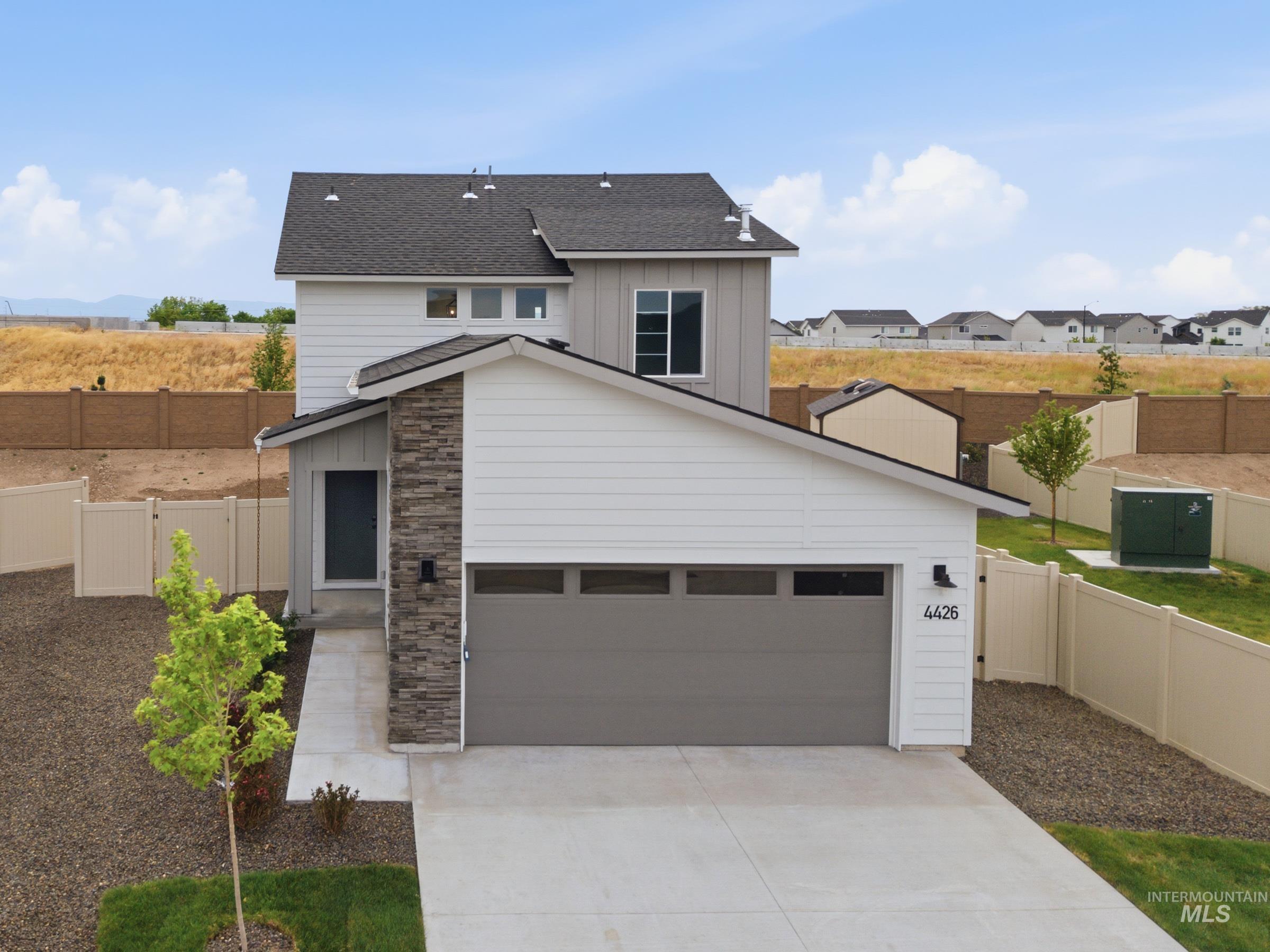 4426 N Alameda Creek Ave, Meridian ID 83646