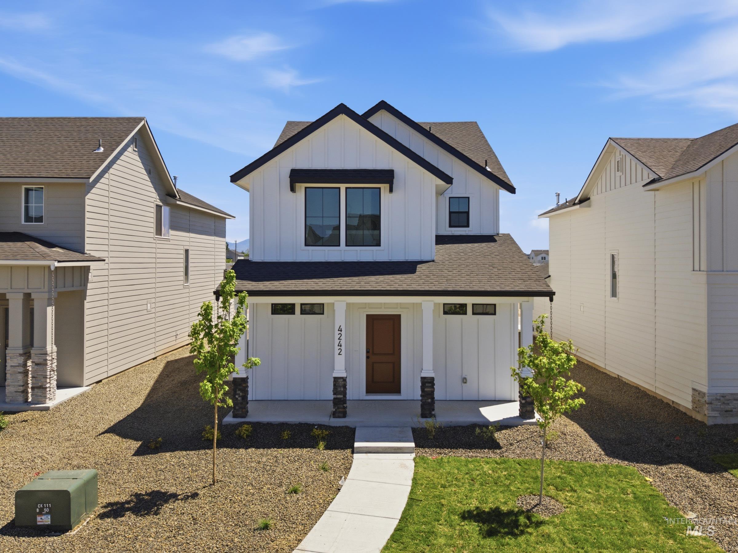 4242 N Camp Creek Ave, Meridian ID 83646