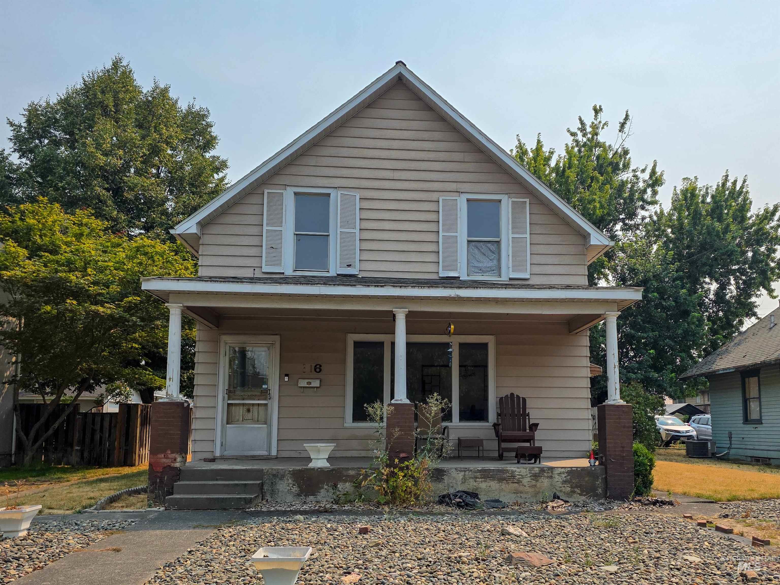 816 10th Ave, Lewiston ID 83501