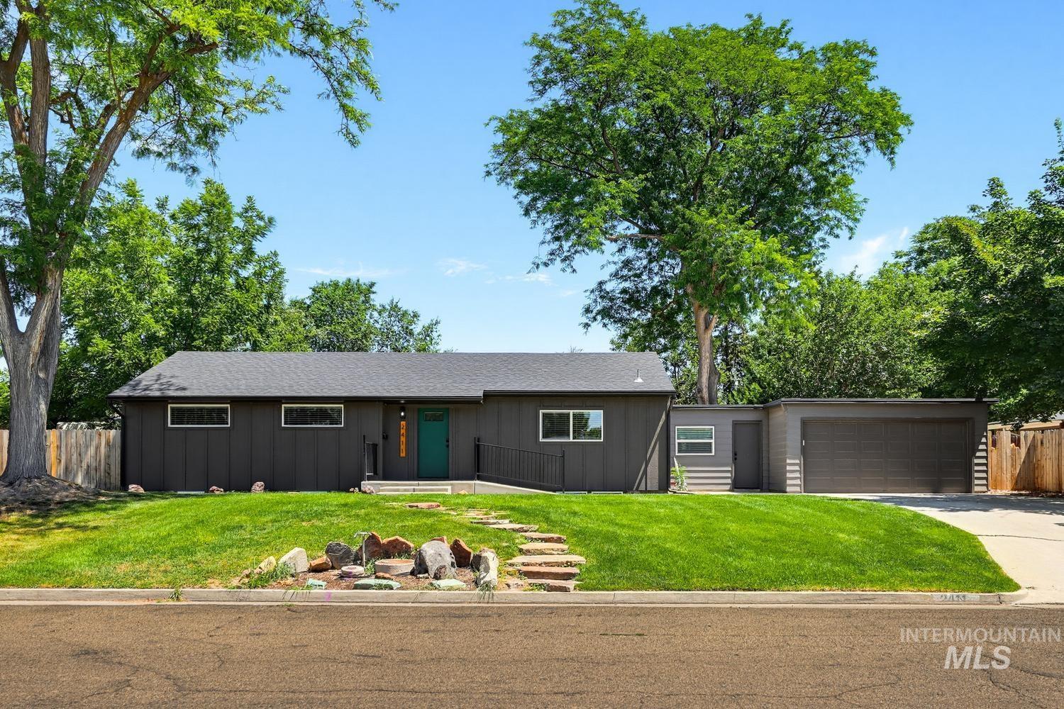 2411 Washington Ave, Caldwell ID 83605