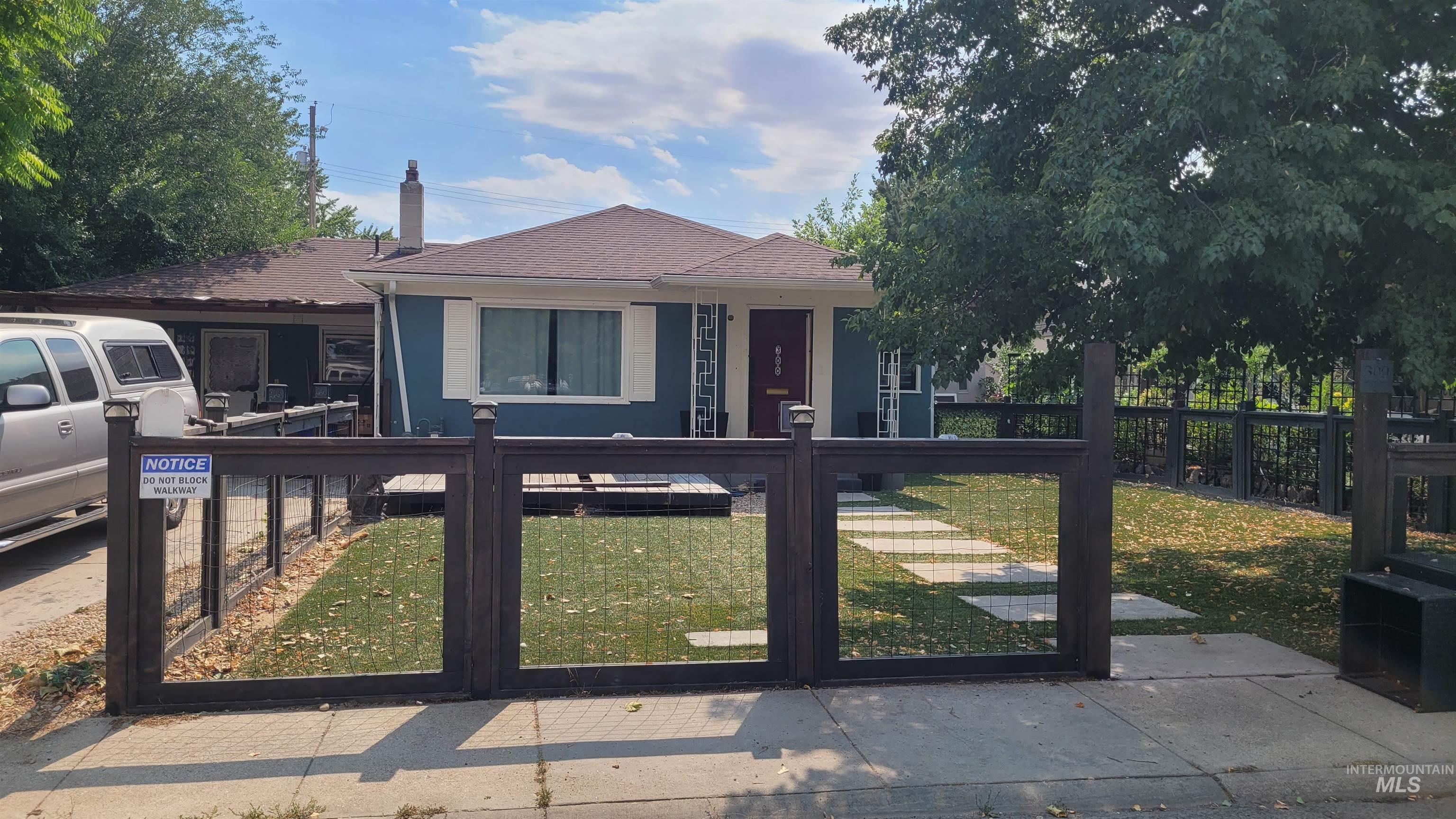 300 N Hot Springs St, Boise ID 83712
