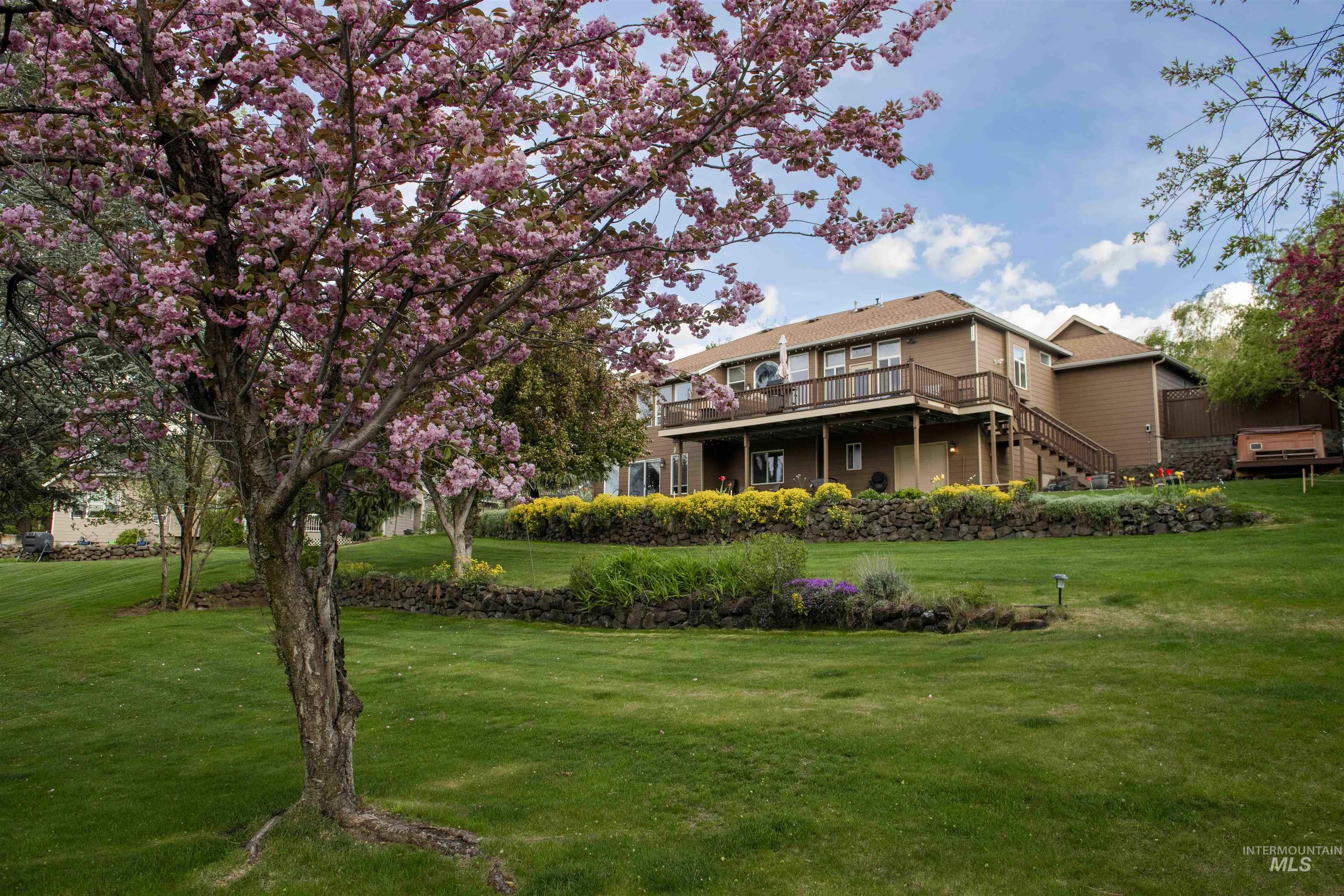 3780 Nicklaus Drive, Clarkston WA 99403