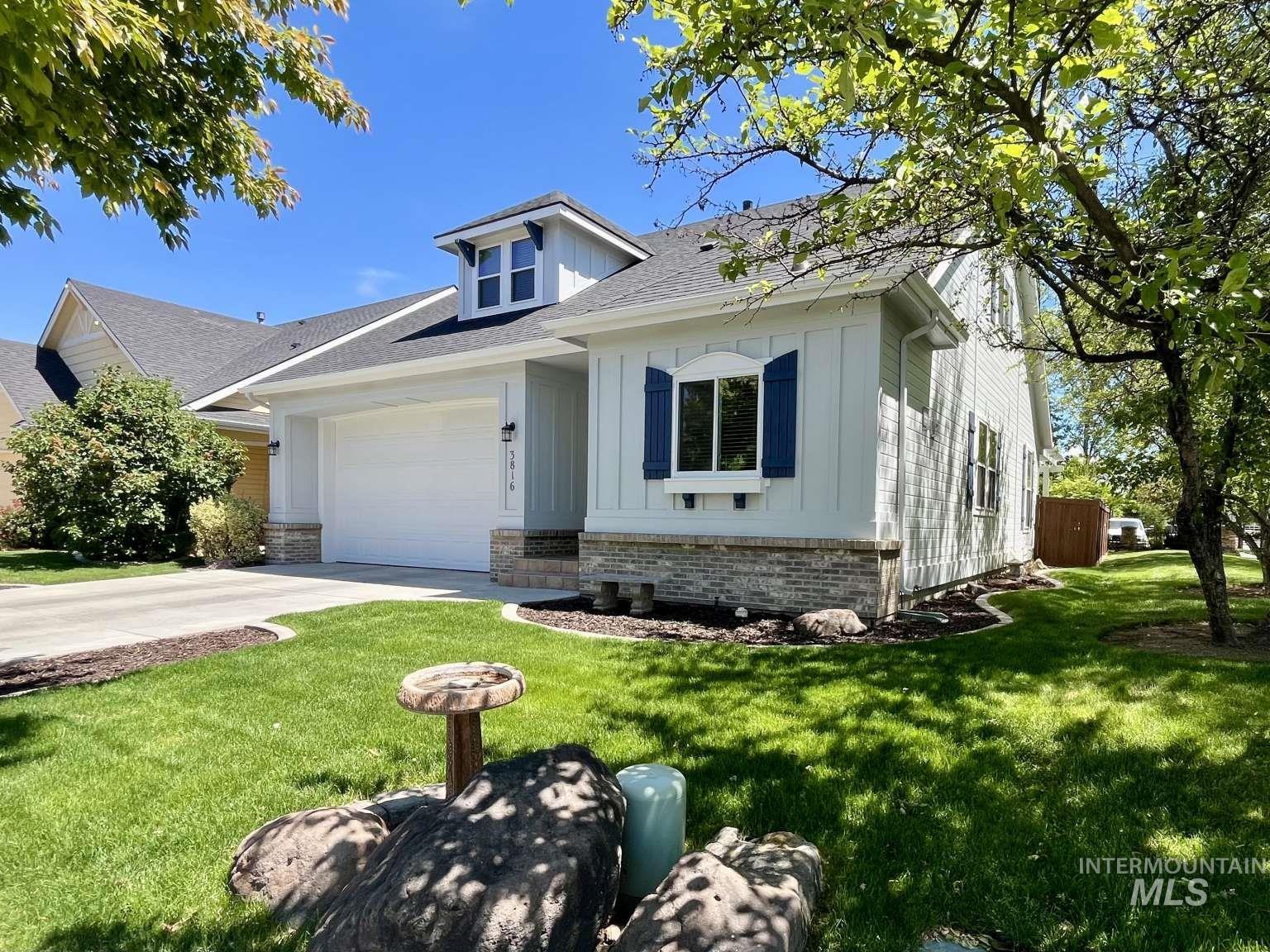 3816 N Park Crossing Ave, Meridian ID 83646
