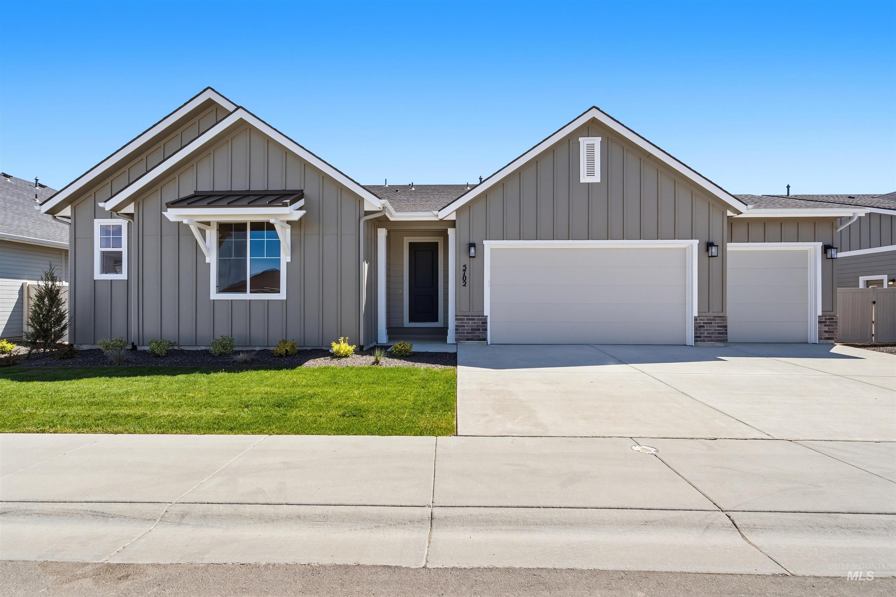 5702 N Chestnut Hill Way, Meridian ID 83646
