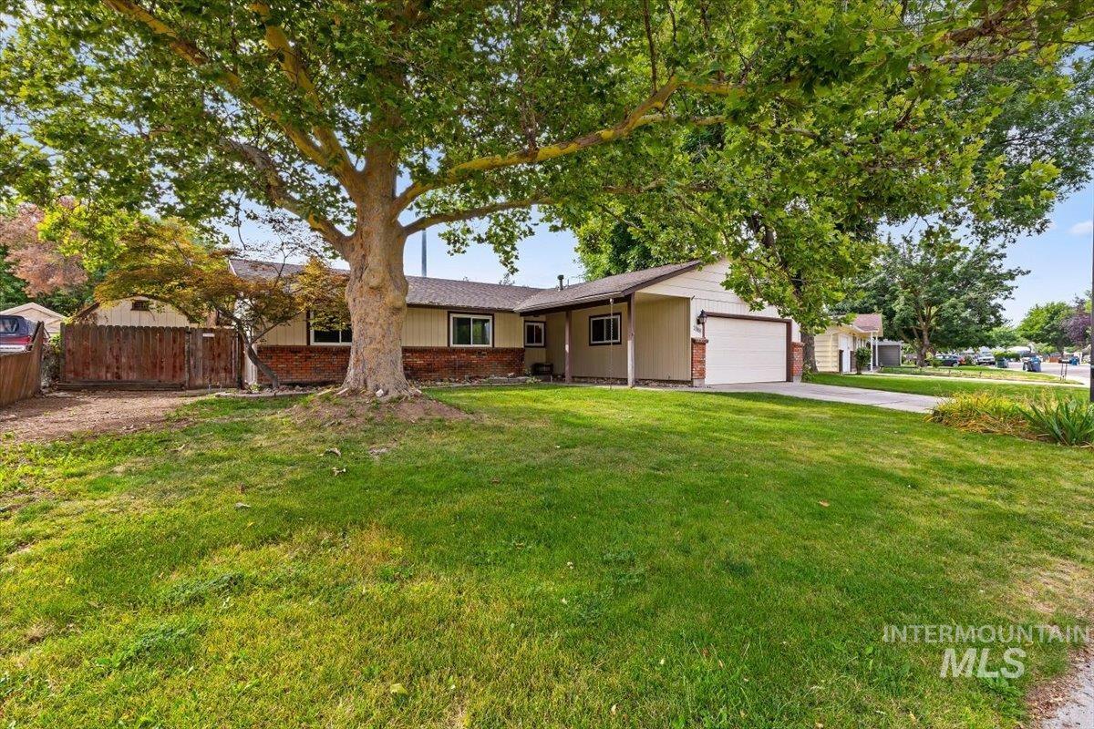 3388 N Buckboard Way, Boise ID 83713