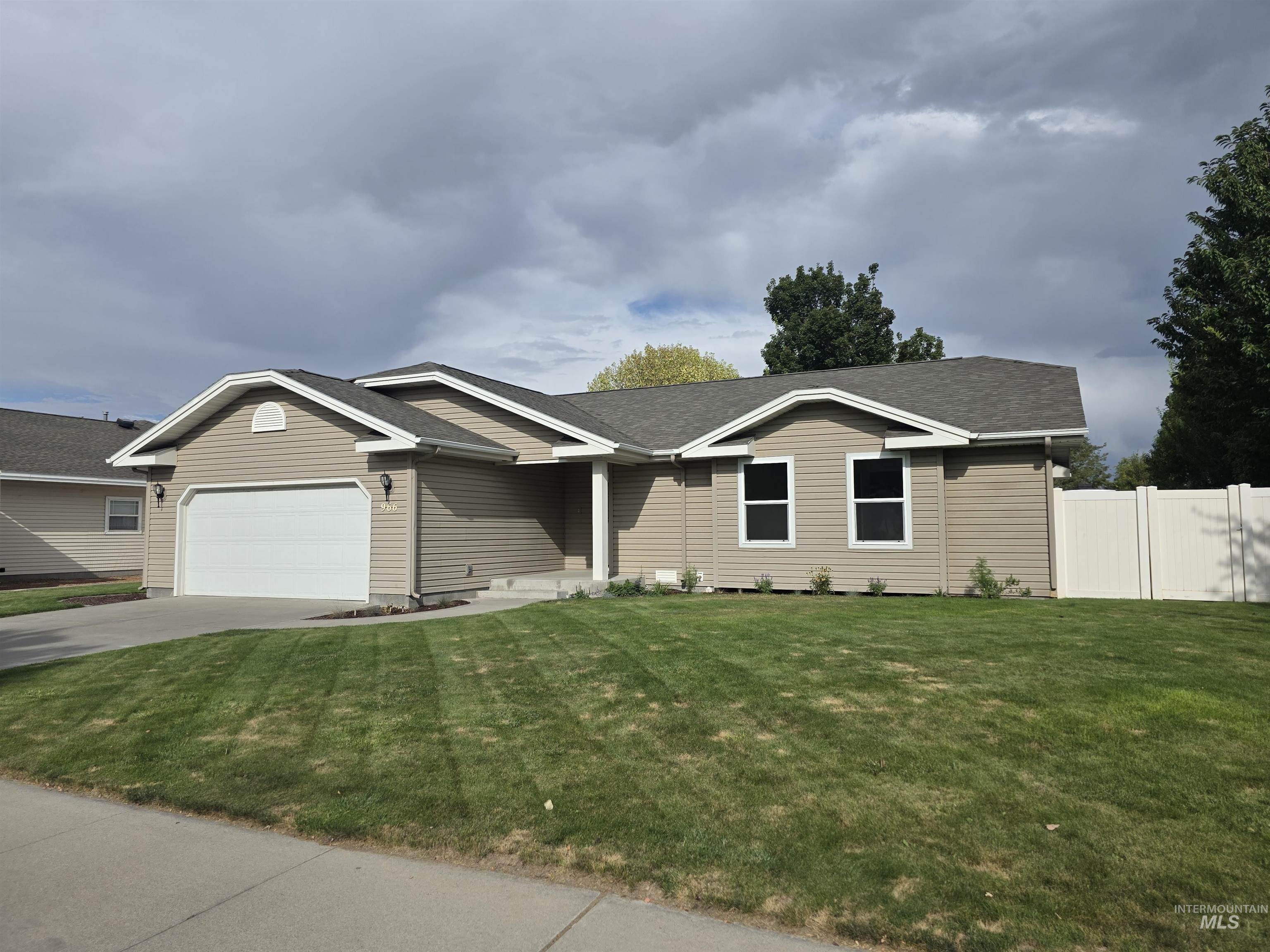 966 Oleary Way, Twin Falls ID 83301