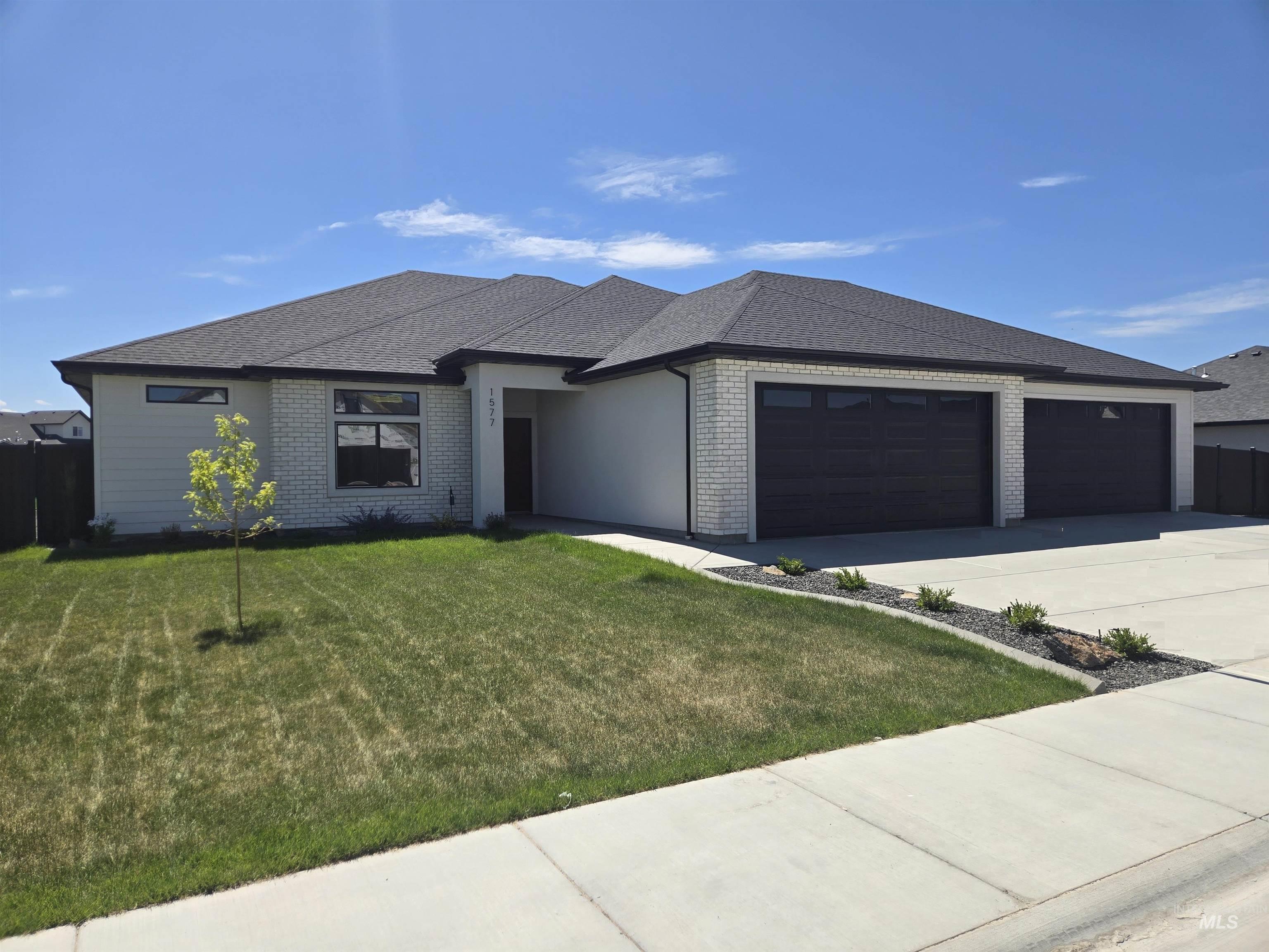 1577 Tule Dr., Twin Falls ID 83301