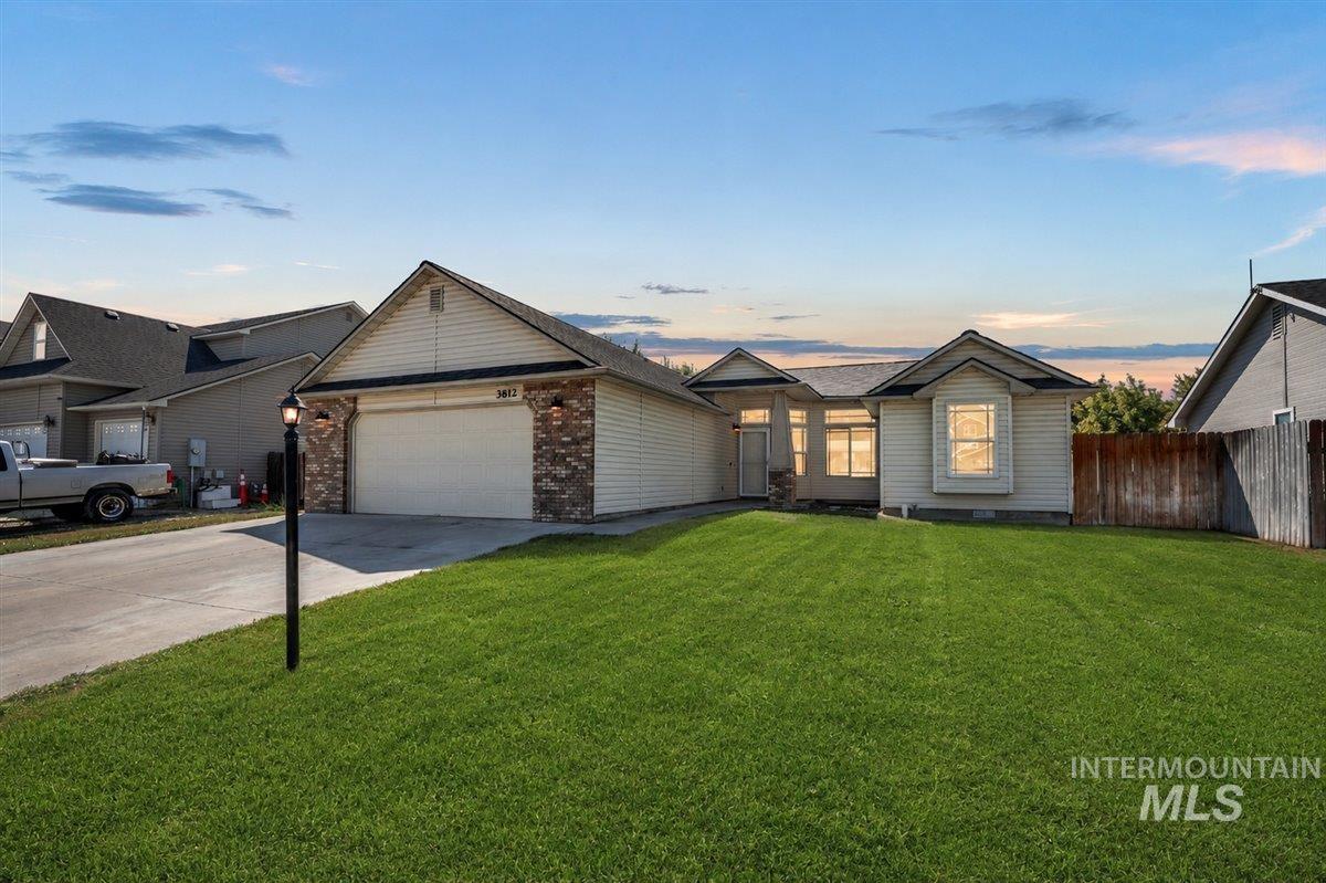 3812 Stonehedge Way, Caldwell ID 83605