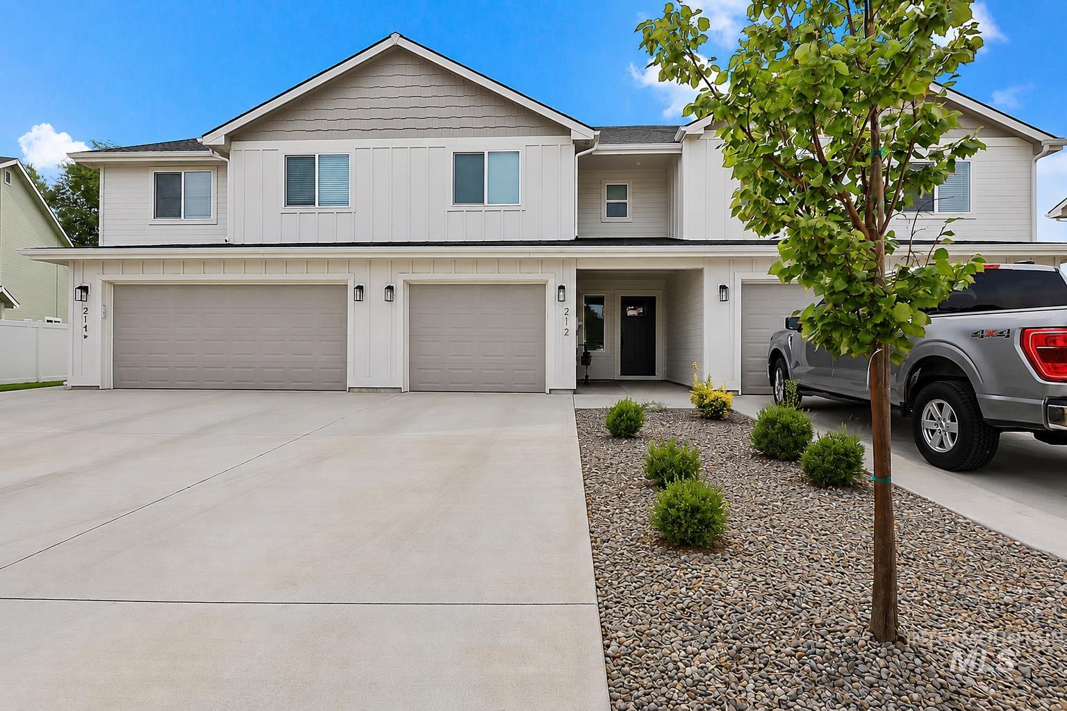 212 3rd St, Fruitland ID 83619