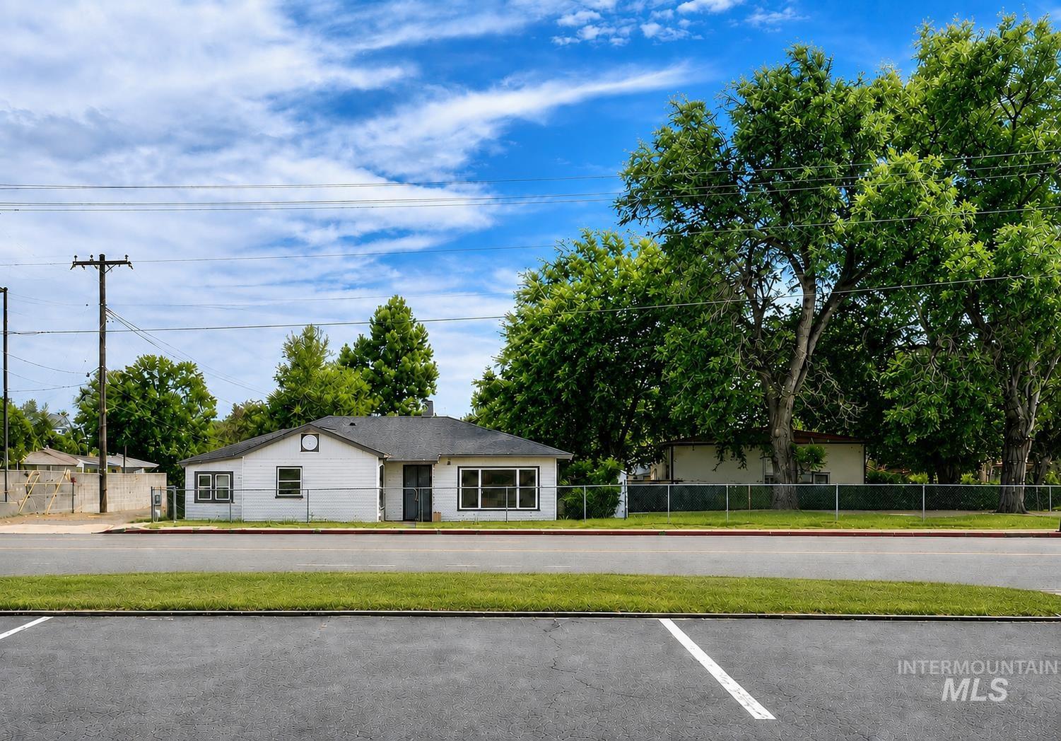 1245 American Legion Blvd, Mountain Home ID 83647