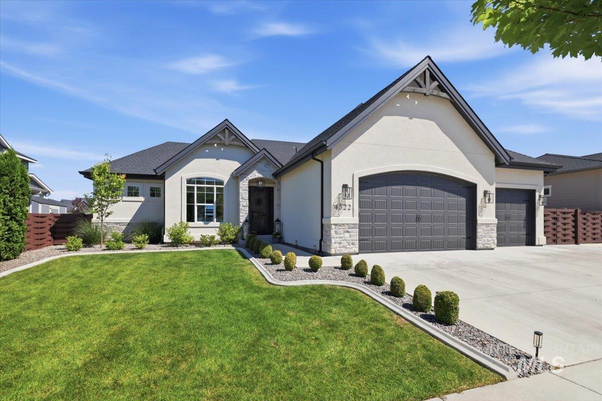 4522 W Sugar Tree Dr., Meridian ID 83642