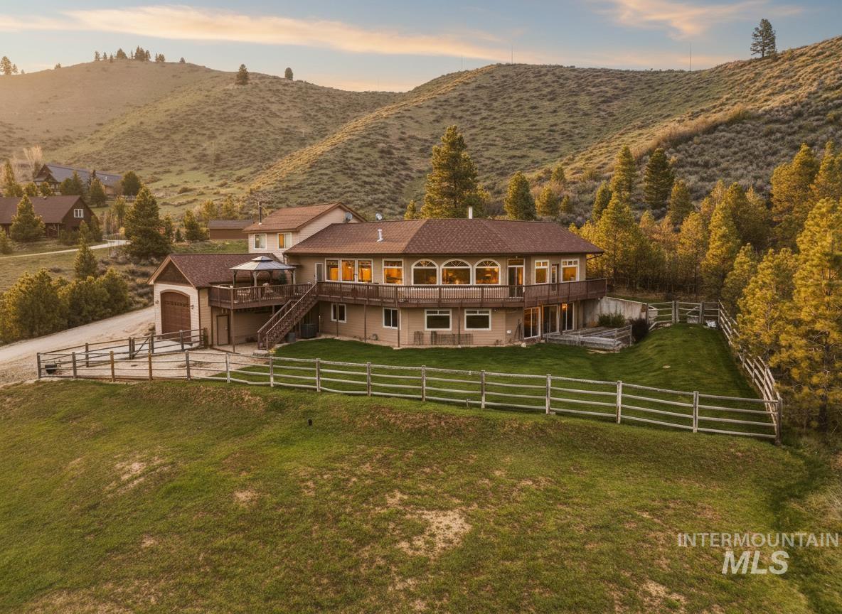 65 Peregrine Dr, Boise ID 83716