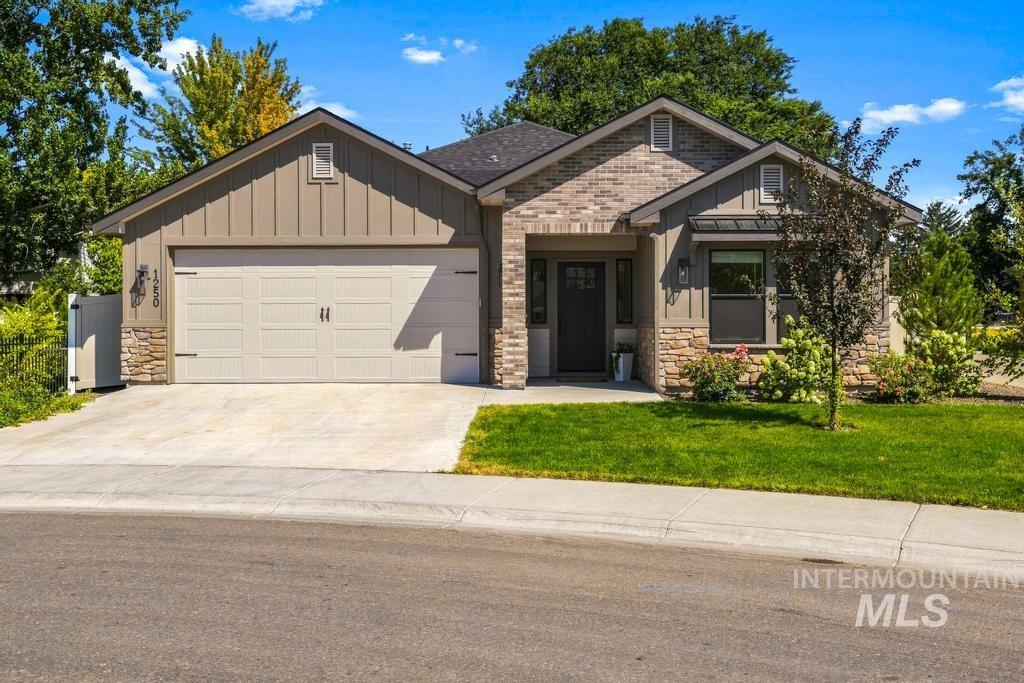 1250 N Parkshire Way, Meridian ID 83642