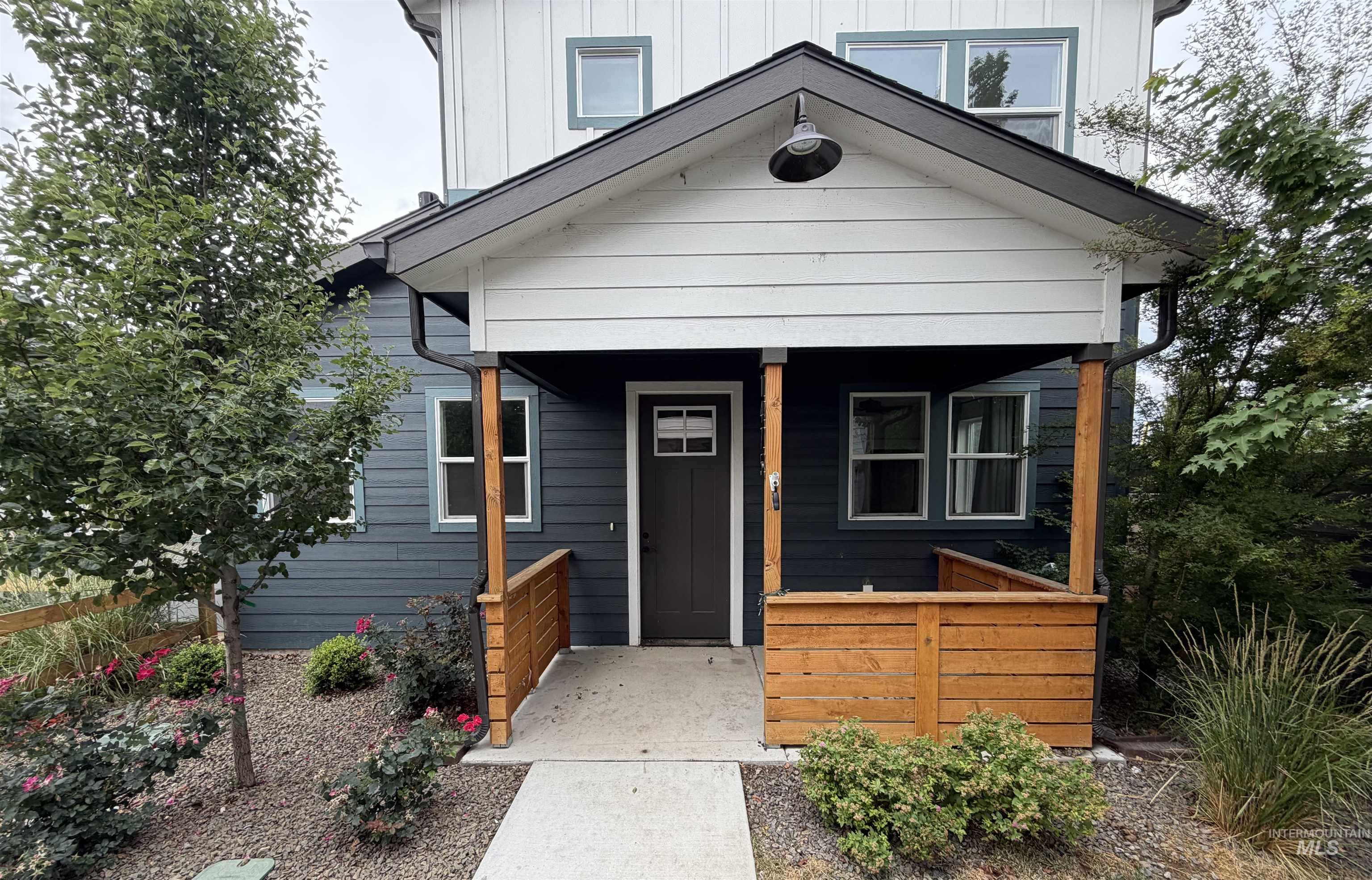 1475 N Bluffs Ridge Lane, Boise ID 83704