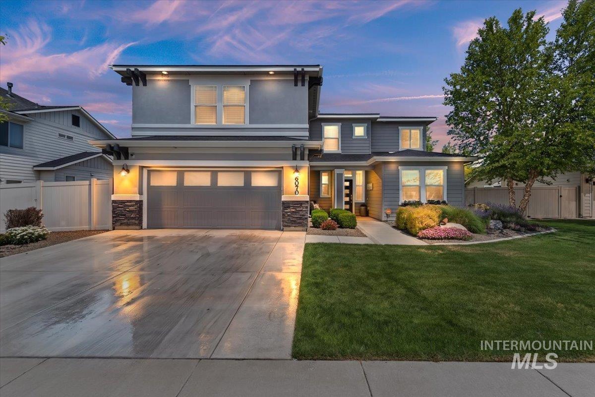 6070 E Canyon Crossing Dr, Nampa ID 83687