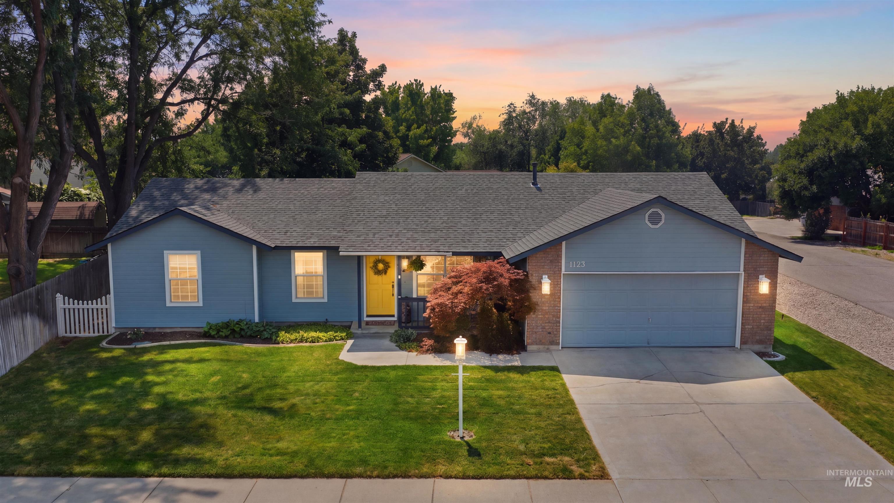 1123 W Kimra St, Meridian ID 83642
