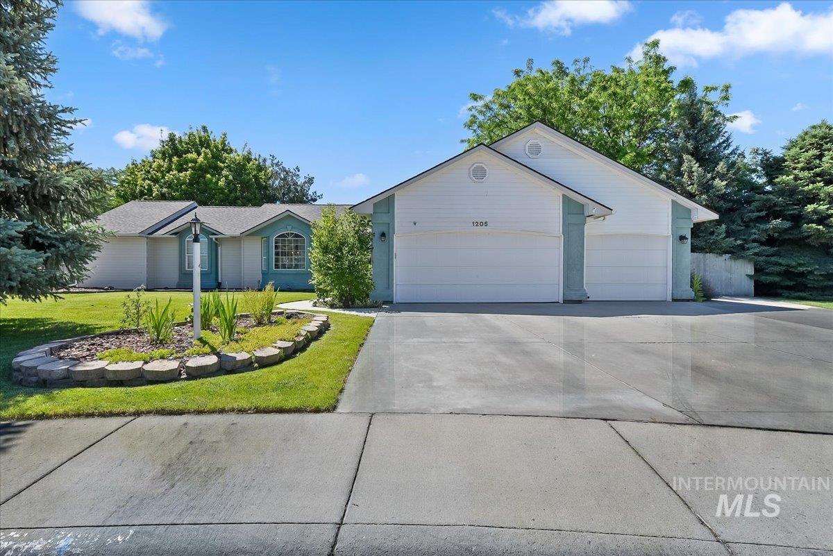 1205 Walnut Creek Ct, Nampa ID 83686