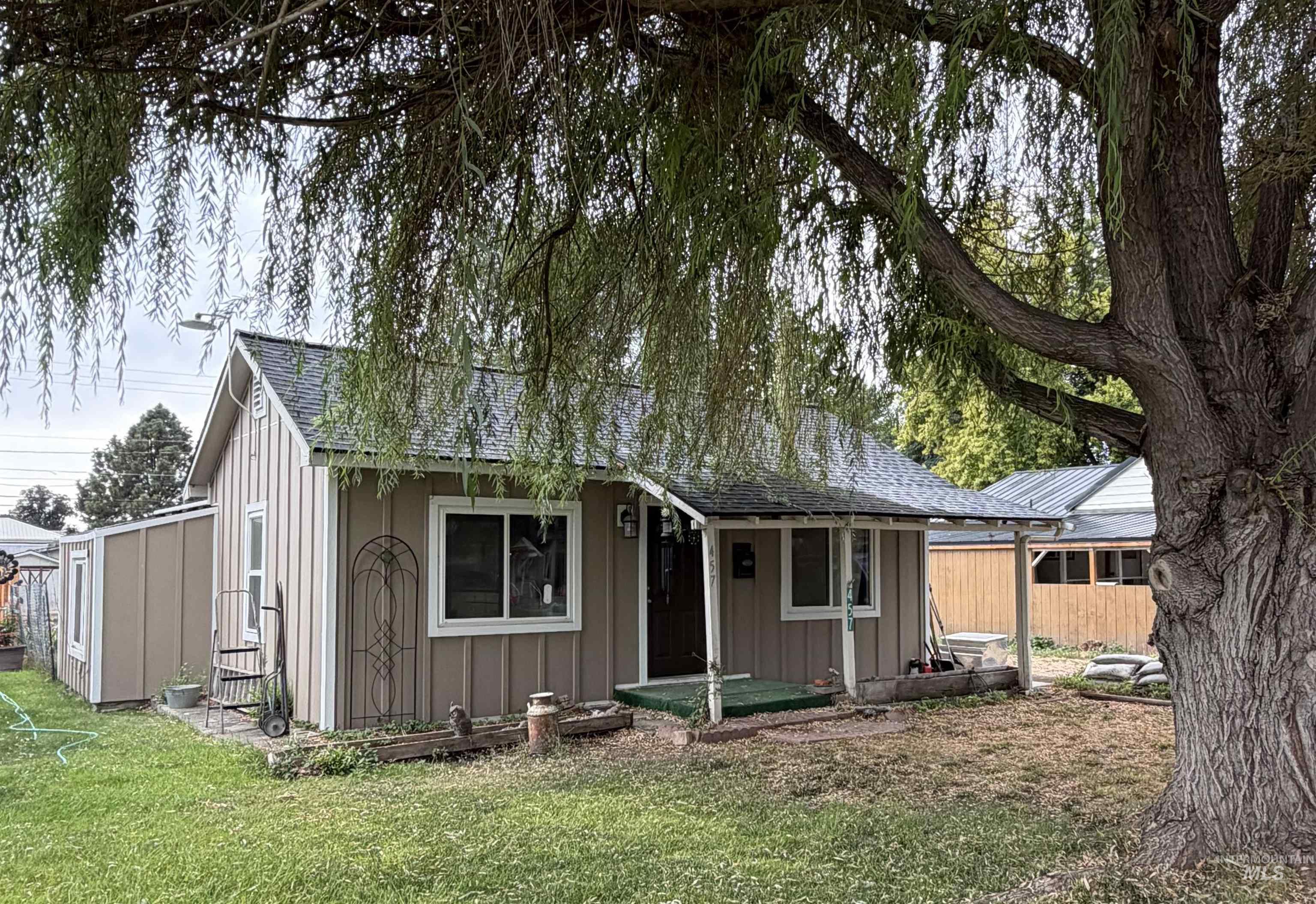 457 E Galloway Ave, Weiser ID 83672