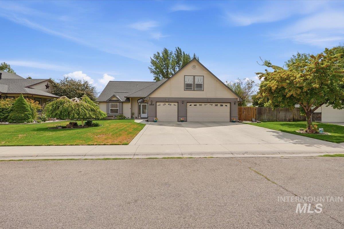 1907 W Summerwind, Nampa ID 83651