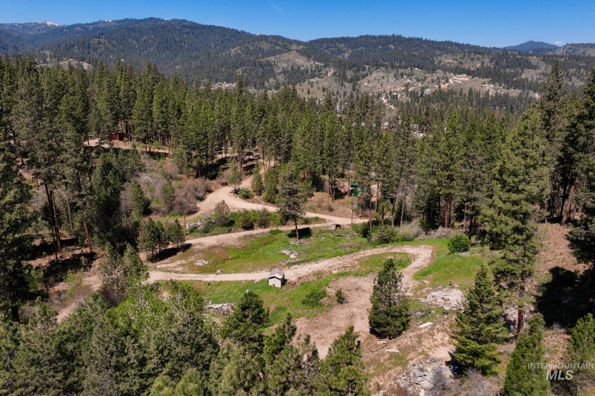 19 Red Bluff Rd., Boise ID 83716