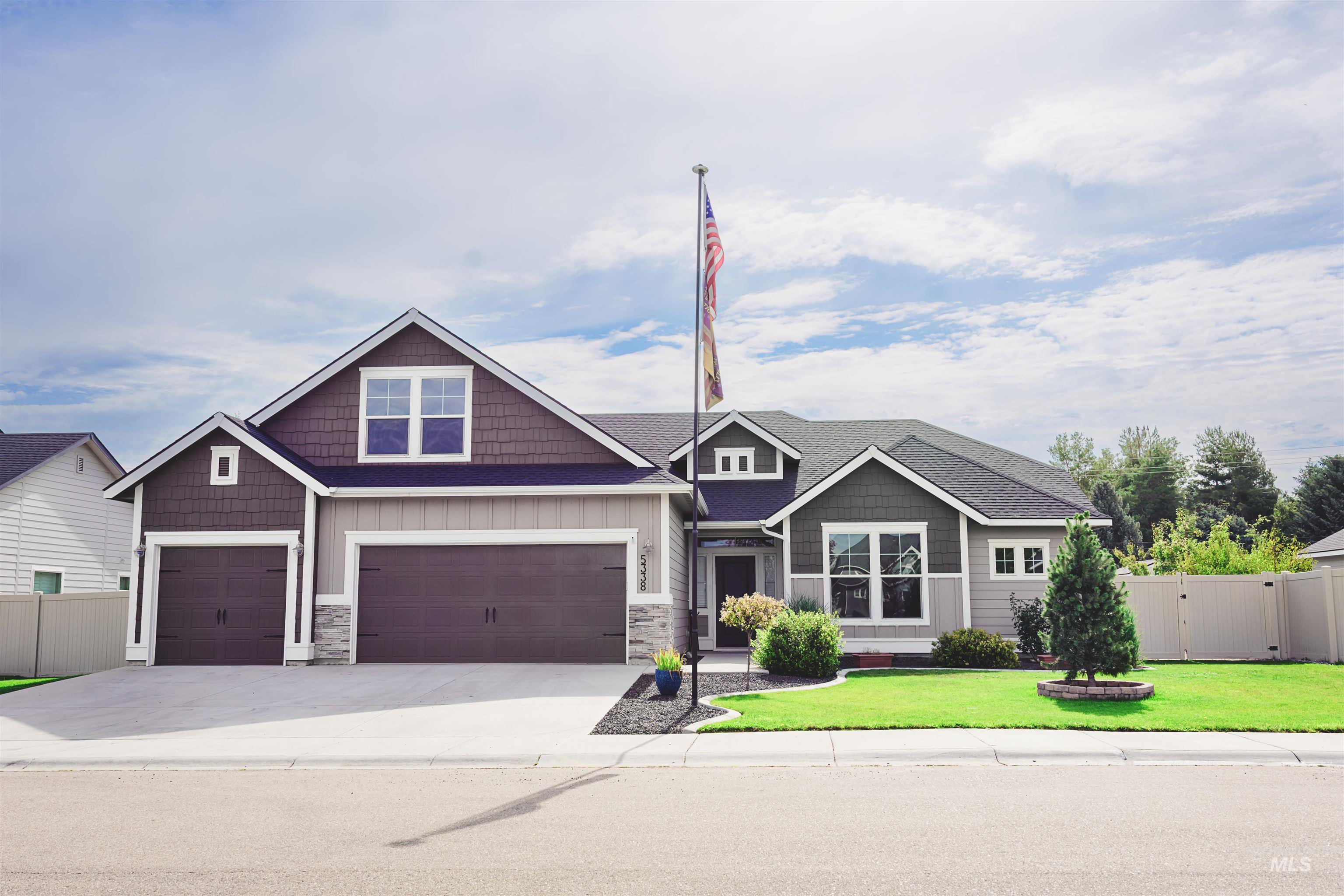 5338 N Maplestone Ave, Meridian ID 83646