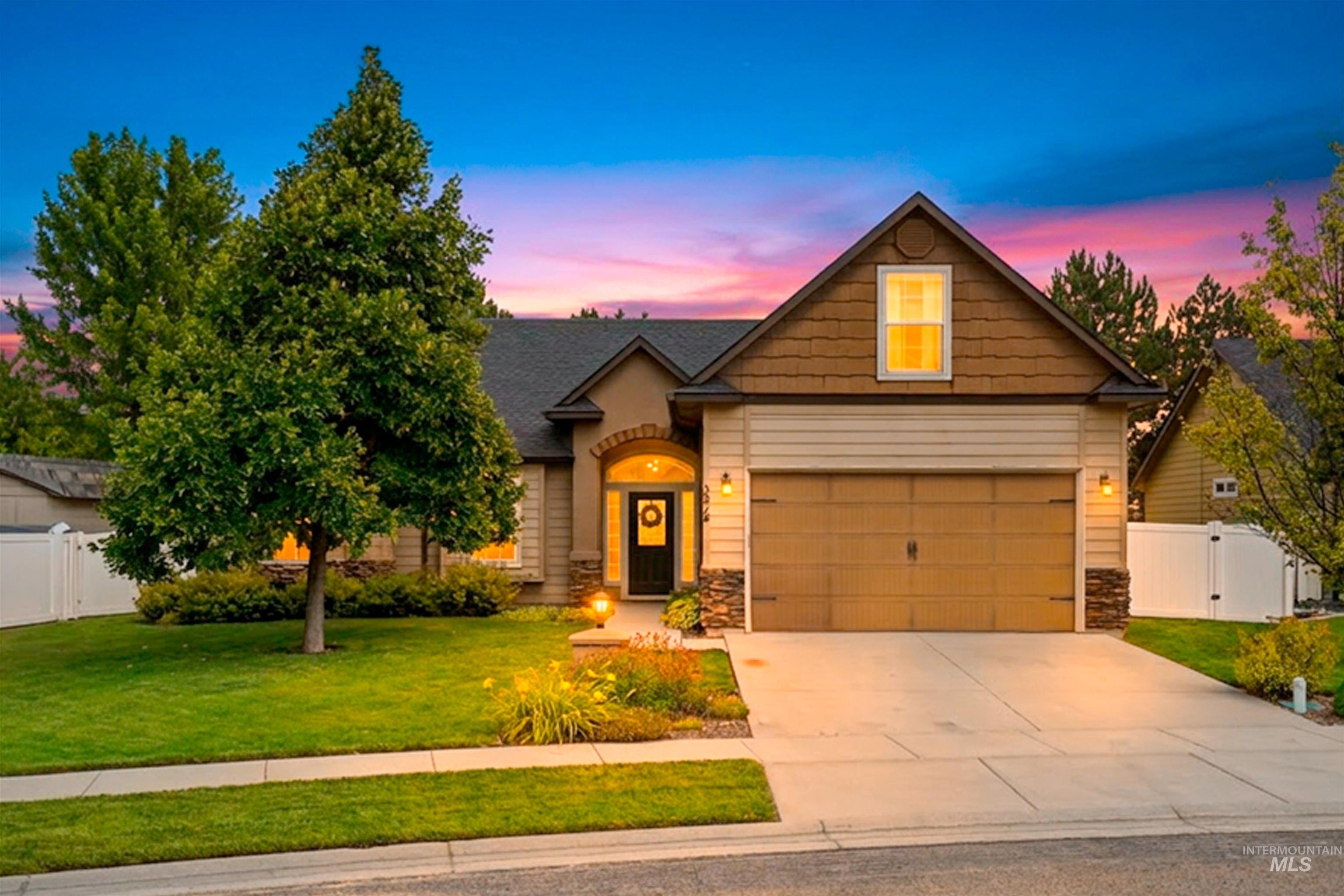 3914 S Raintree, Nampa ID 83686