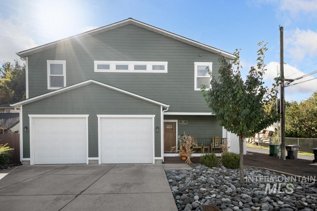 417 E E St, Moscow ID 83843