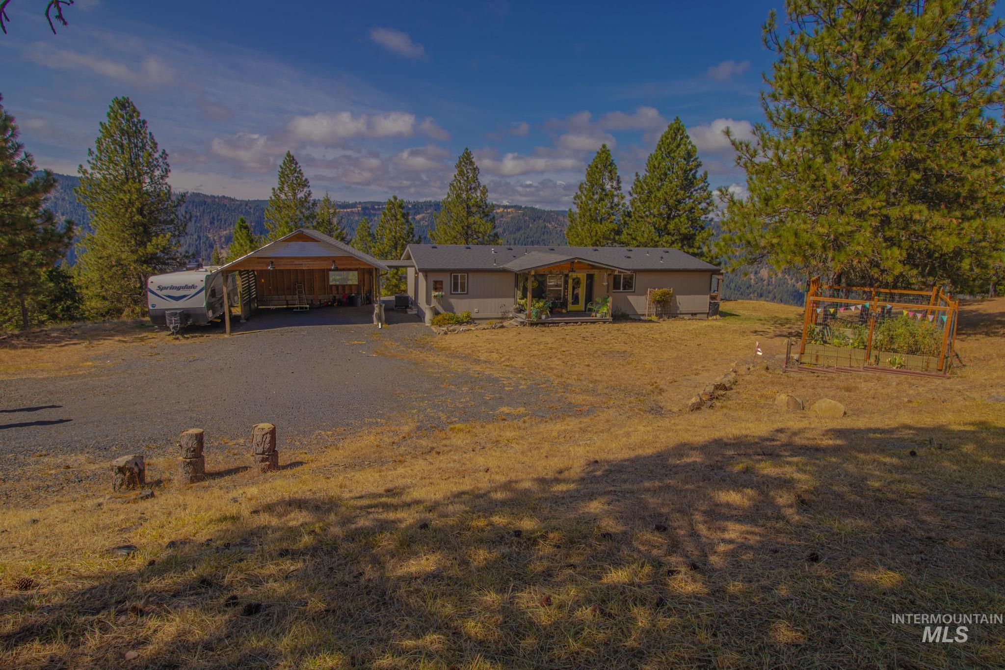 5190 Lakeview Rd, Orofino ID 83544