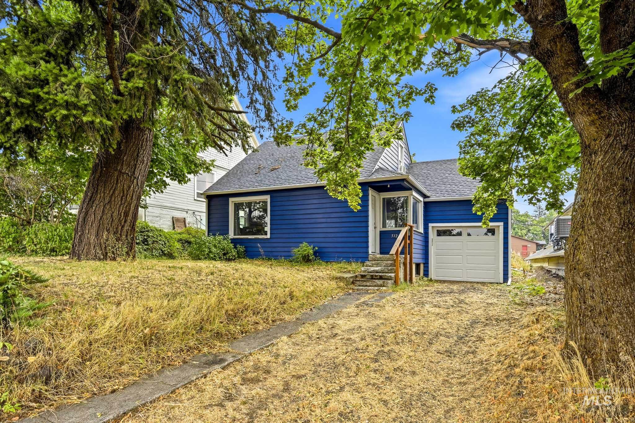 512 N Main St, Moscow ID 83843