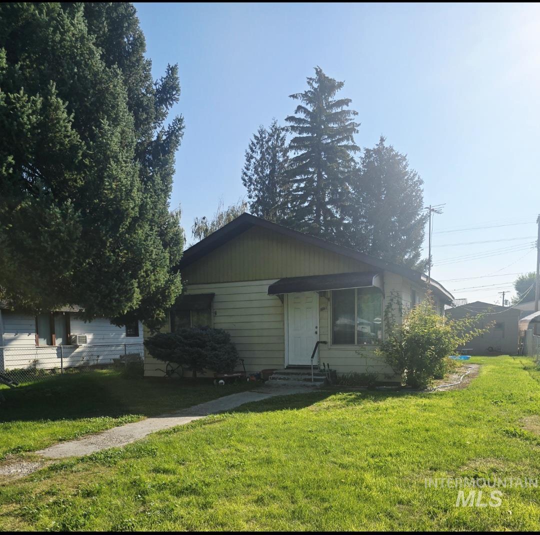 1051 Almo, Burley ID 83318