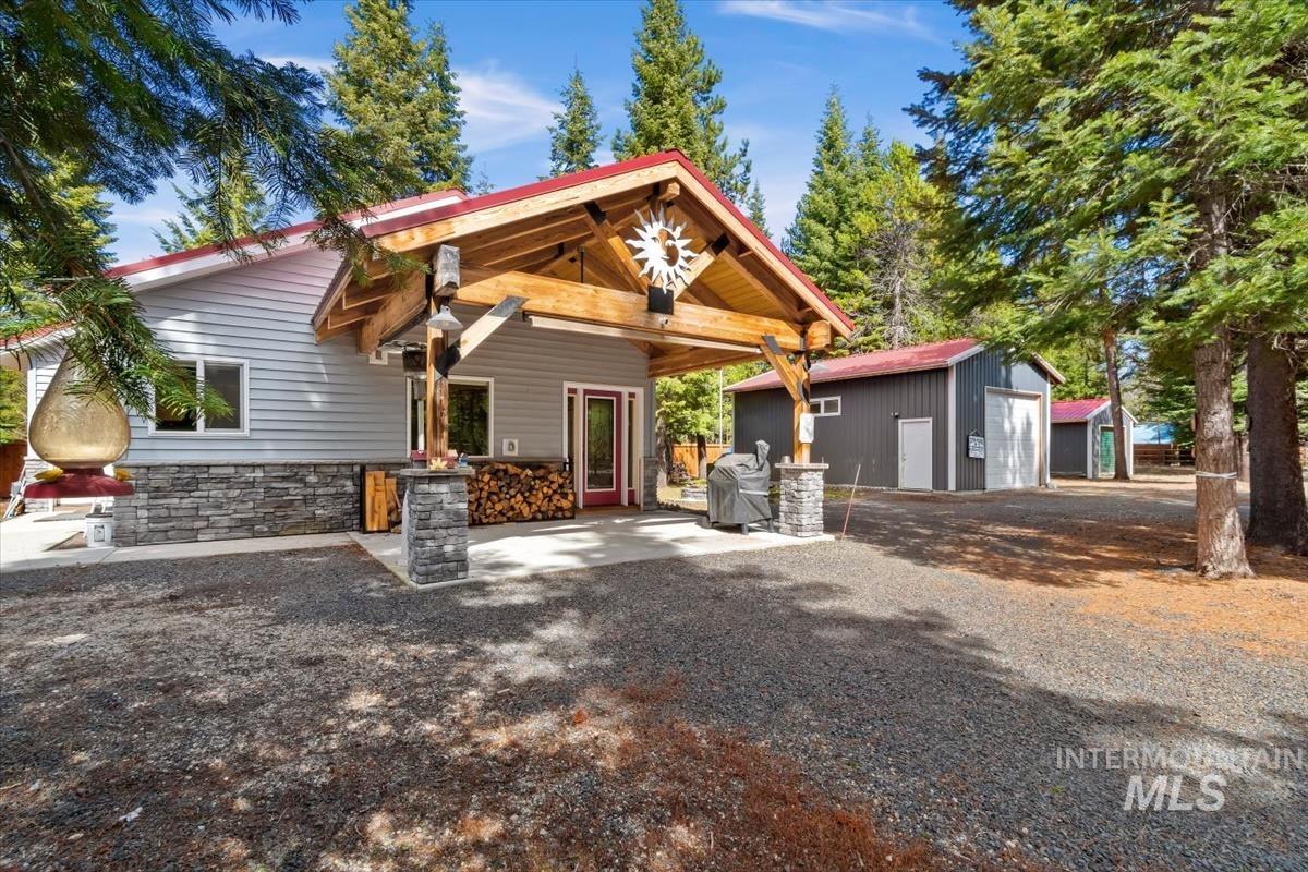 398 & 400 Charley Ln, Donnelly ID 83615