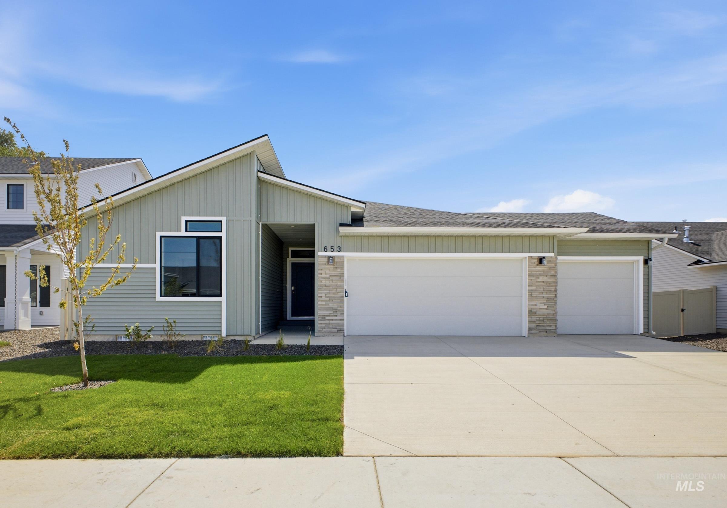 653 W Novak Dr, Emmett ID 83617