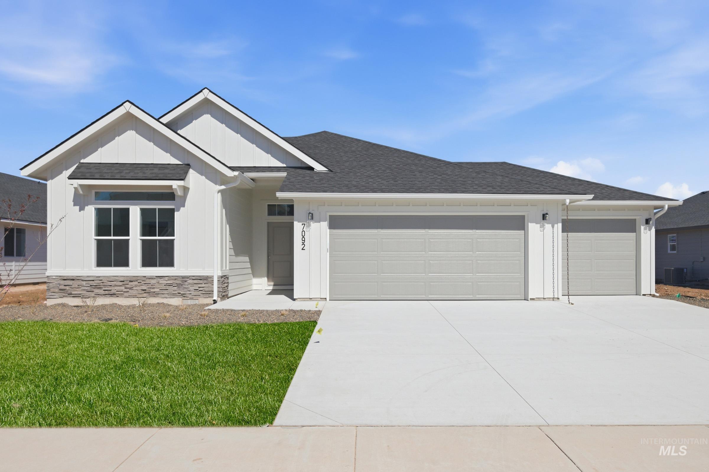 7301 W Newtown Dr, Eagle ID 83616