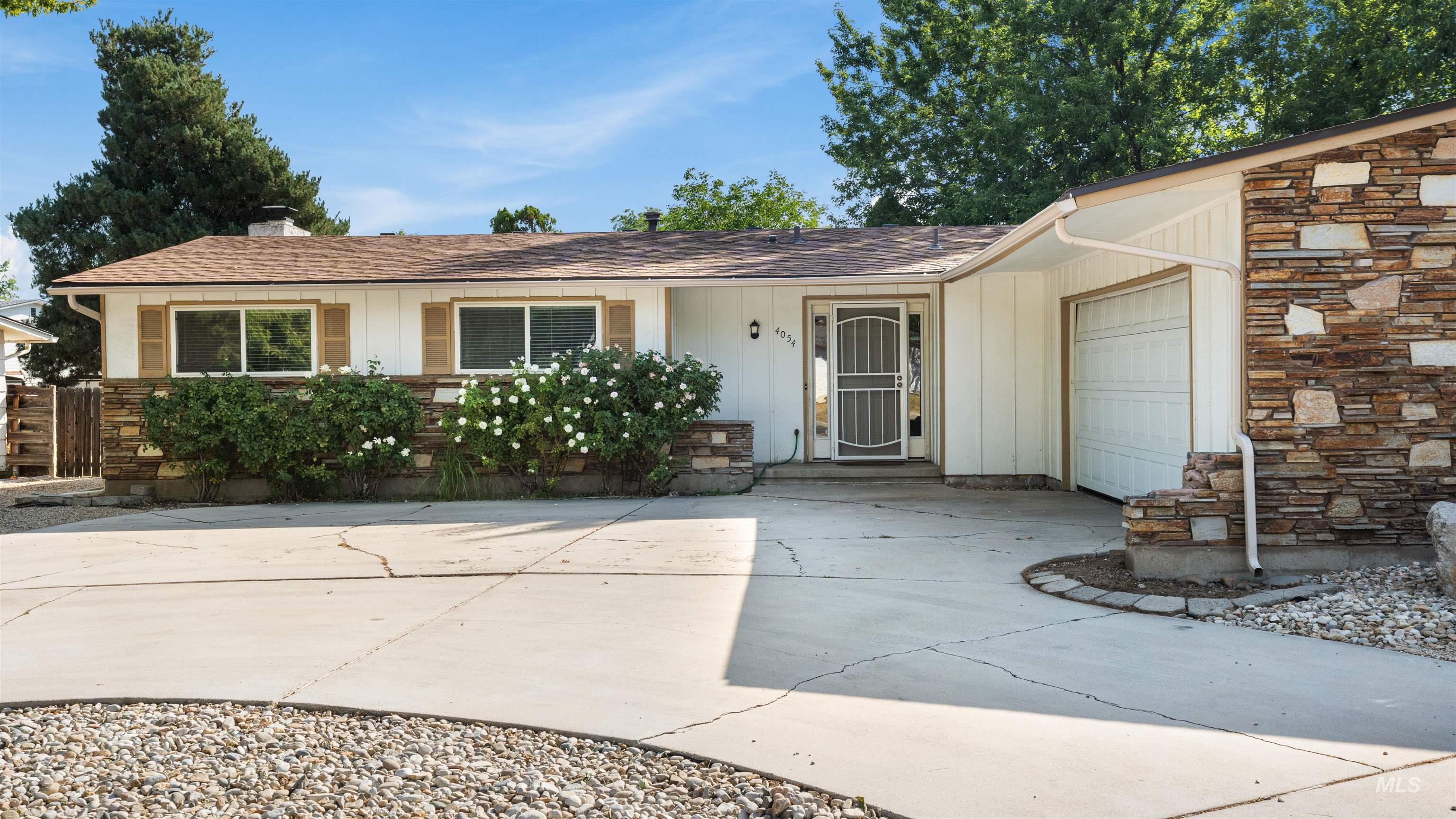 4054 N Maple Grove Rd, Boise ID 83704