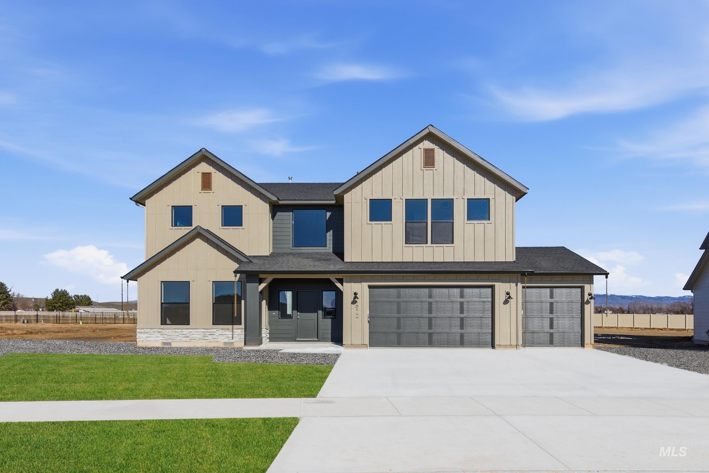 1742 Dyer St, Middleton ID 83644